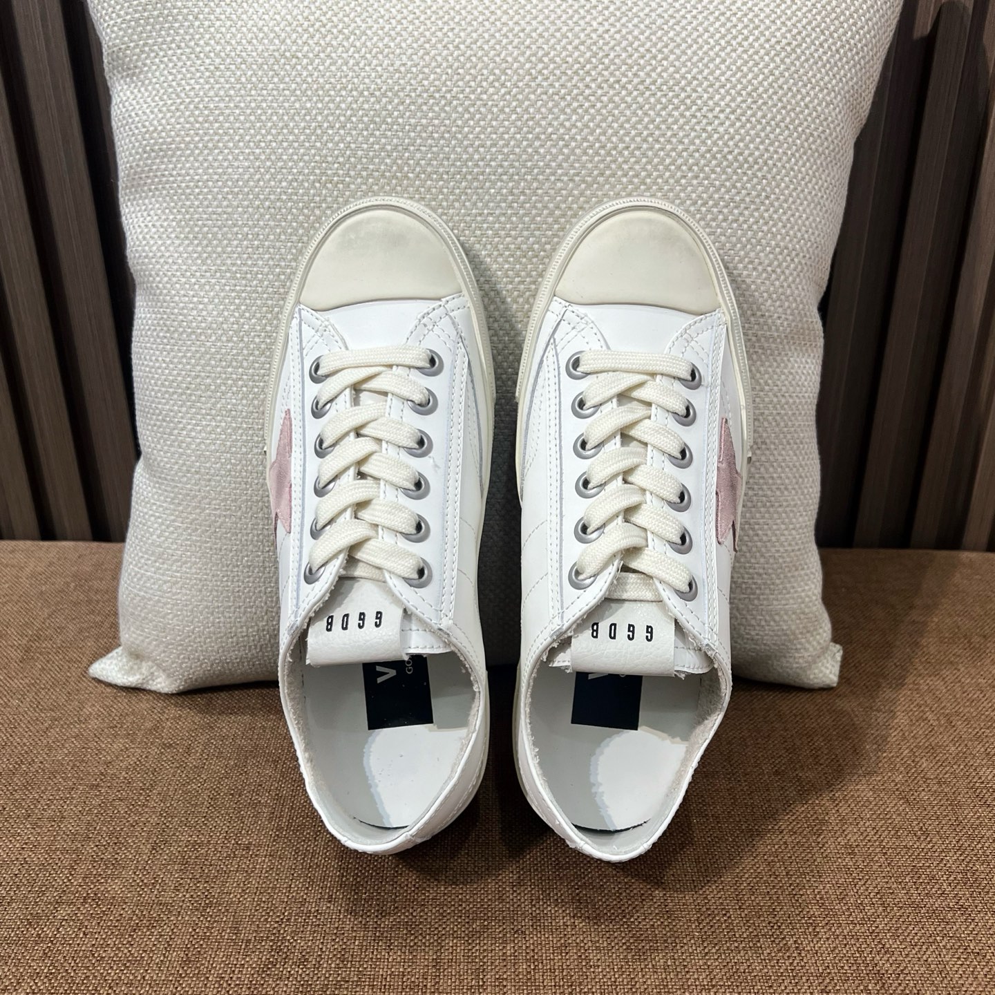 골든구스 스니커즈 Golden Goose 15859
