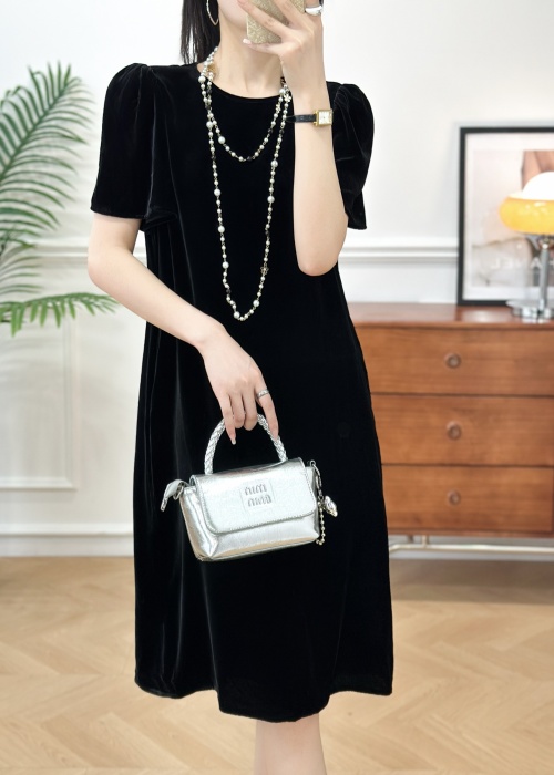 Elegant Women's Silk Velvet Round Neck A-Line Dress with Ruffled Sleeves 1 Elegant Women's Silk Velvet Round Neck A-Line Dress with Ruffled Sleeves