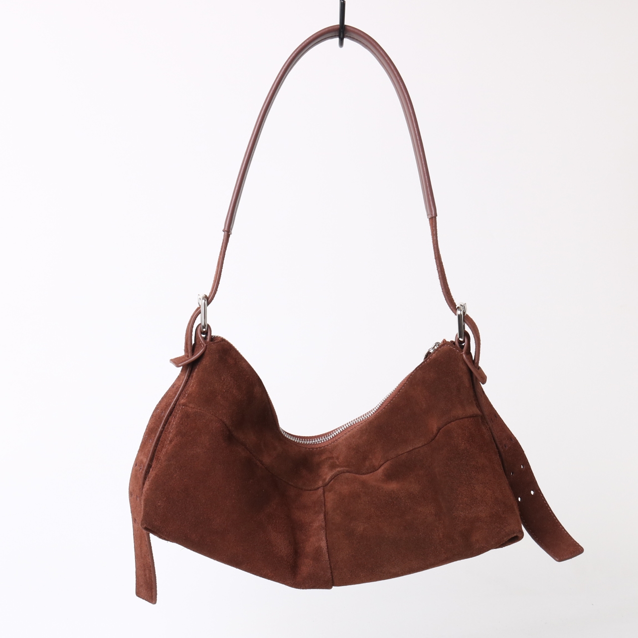 Bolsa de ombro feminina em couro de vaca mate café_voghion.com