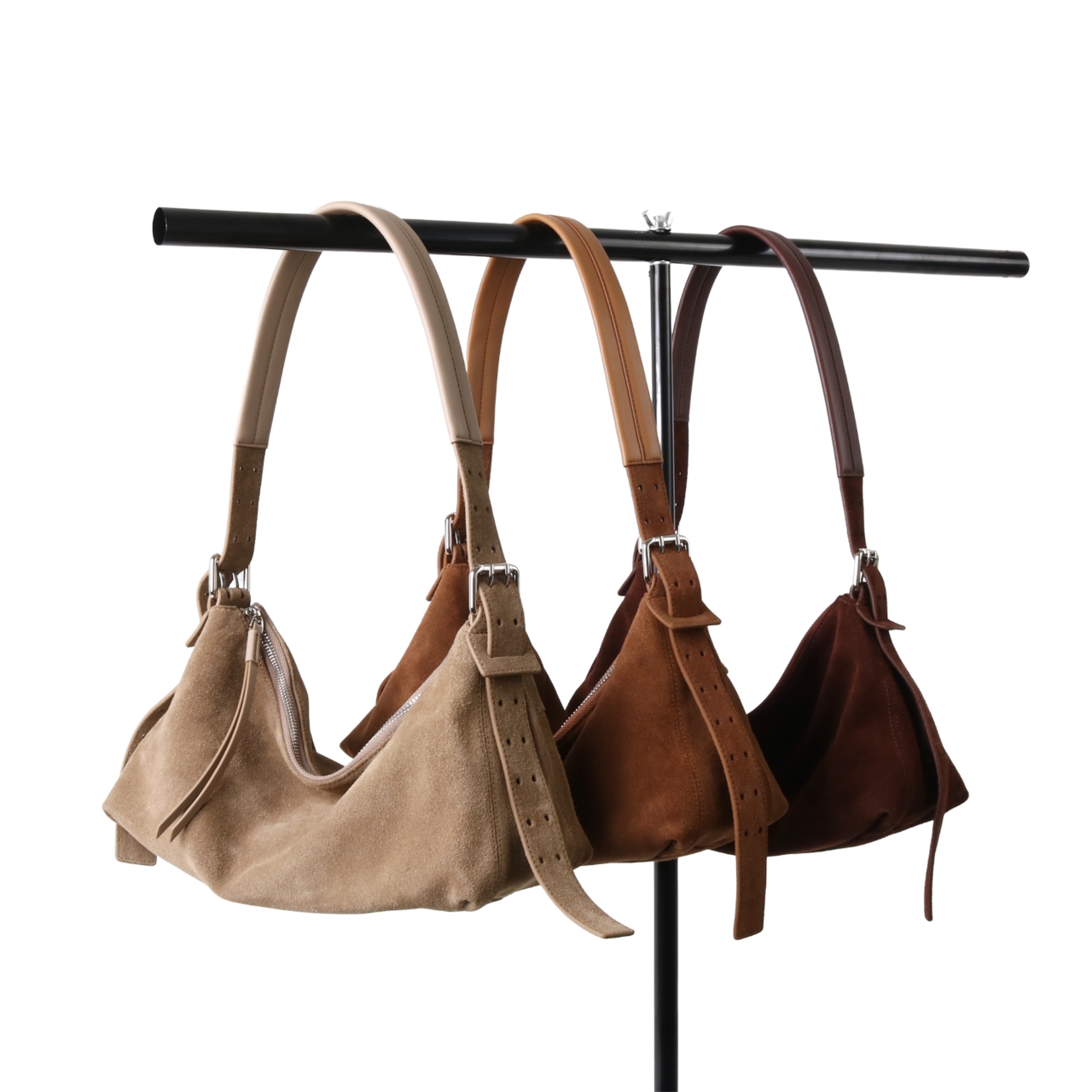 Bolsa de ombro feminina em couro de vaca mate café_voghion.com