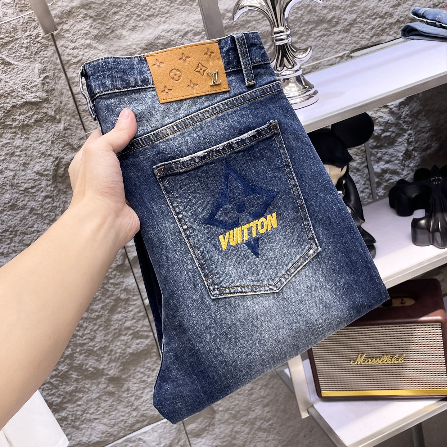 P220 LV* 25ss recién llegado en otoño e invierno, jeans originales lavados duros. Desarrollo original🔥Calidad de alta …
