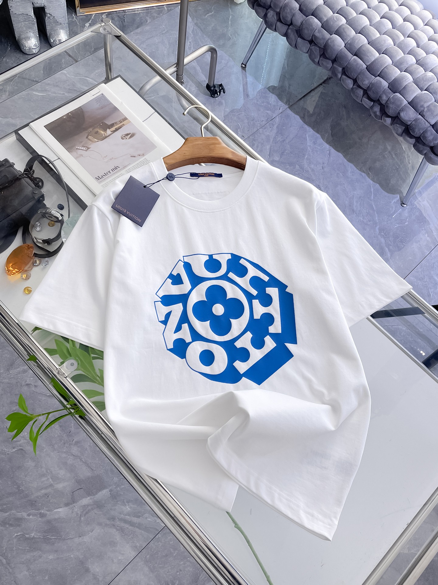 P95 LV * 🔥2026ss primavera y verano nueva camiseta de manga corta con cuello redondo está aquí🌹La versión alta origin…