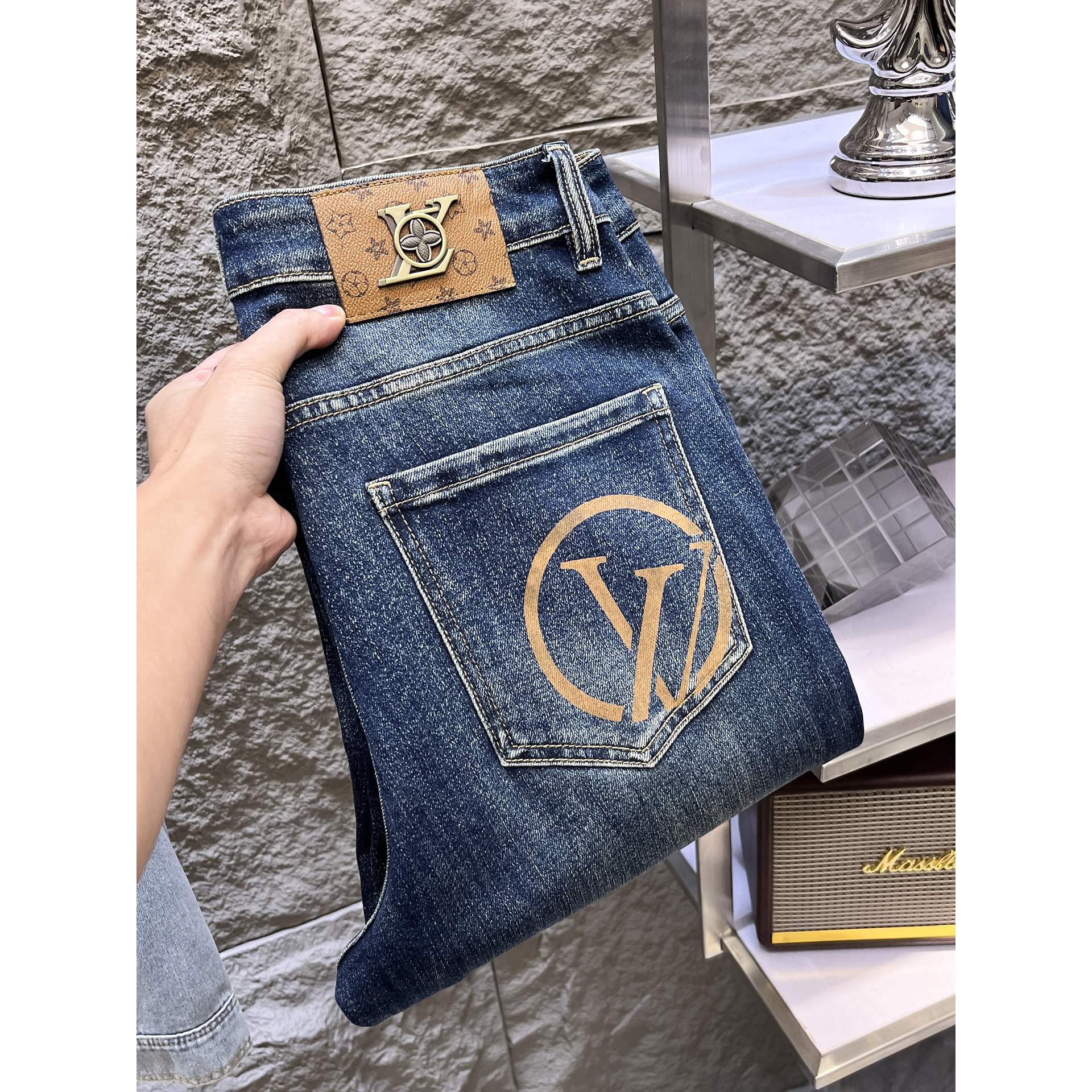 P130 LV💋26ss Se acercan los jeans de primavera y verano🔥Versión de alta gama. Espesor moderado. Se puede usar en toda…