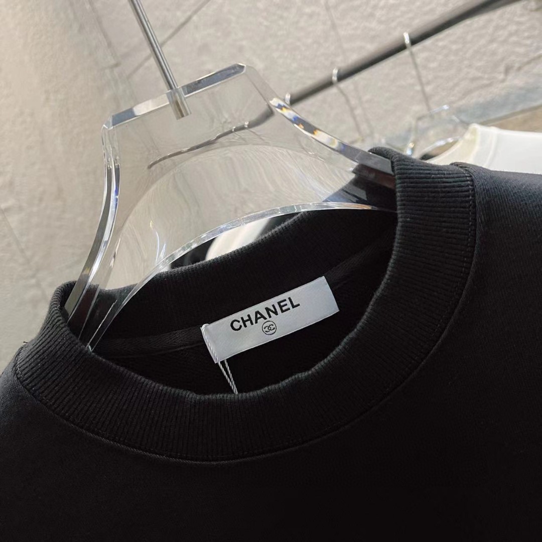 Chanel 2024 Collection: Double-C Logo Round-Collar Custom Fabric for All Sizes - 图片 4