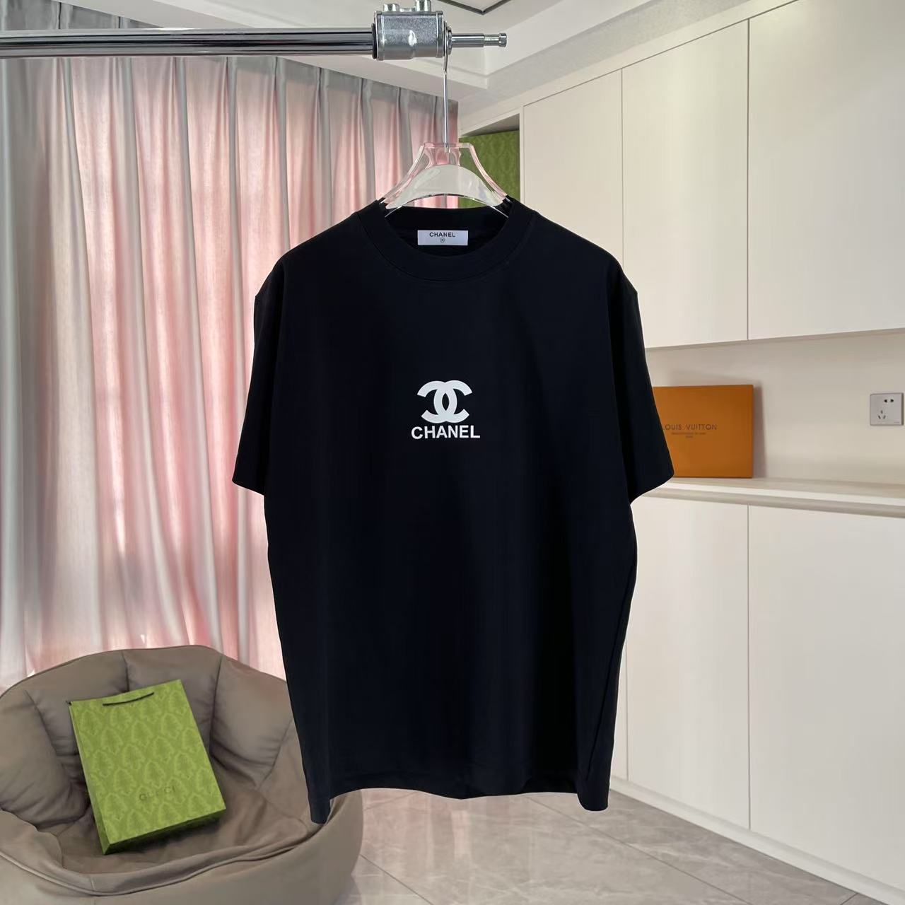 Chanel 2025 Summer New Double-C Logo Short Sleeve T-Shirt in 300g Custom Fabric. - 图片 1