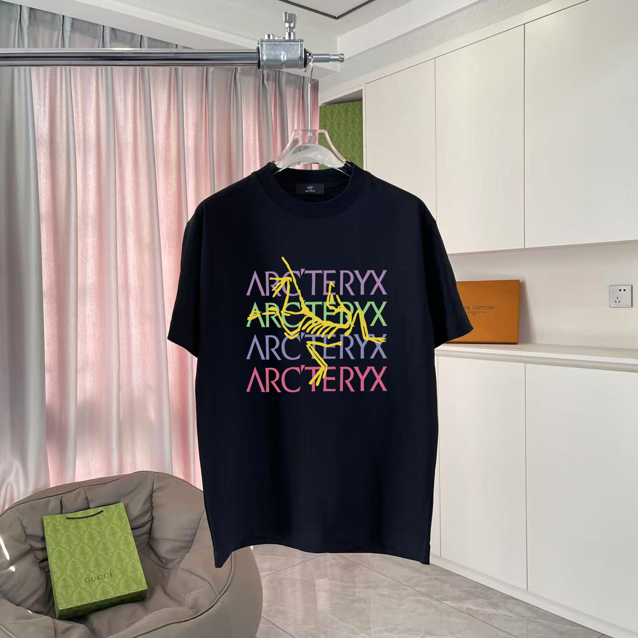 NO:128482,ARC'TERYX*Archaew Bird New Summer Personalized Logo Print Short-sleeved T-shirt Customized fabric 300g Men and Women Size Size S M L XL XXL Five Sizes Color Black White Rose Red Iron Gray, arc'teryx, T-shirt,tees, t-shirt,alexander wang19860909ARC'TERYX*始祖鸟 夏季新款 个性logo印花 短袖t恤 定制面料300g男女同款 尺码S M L XL XXL 五个码 颜色黑色 白色 玫红色 铁灰色,arc'teryx,T-shirt,tees，t-shirt,alexander wang,Men's clothing