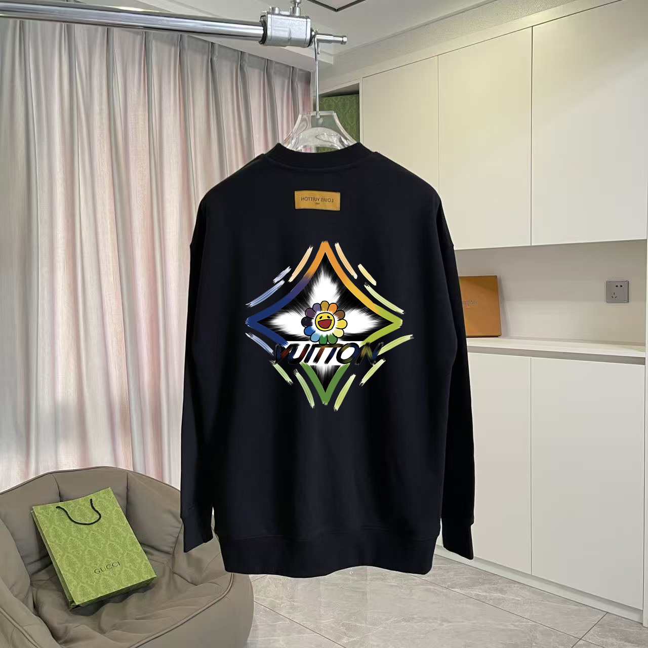 Louis Vuitton Sudadera Estampada con Logo y Cuello Redondo para Hombre y Mujer 8 i1757002370089 6903 0 3