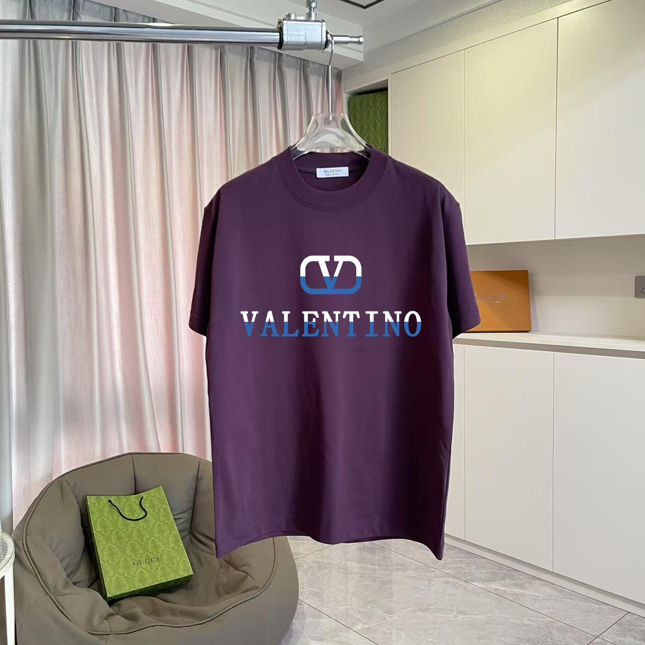 발렌티노 남여공용 반팔 49253