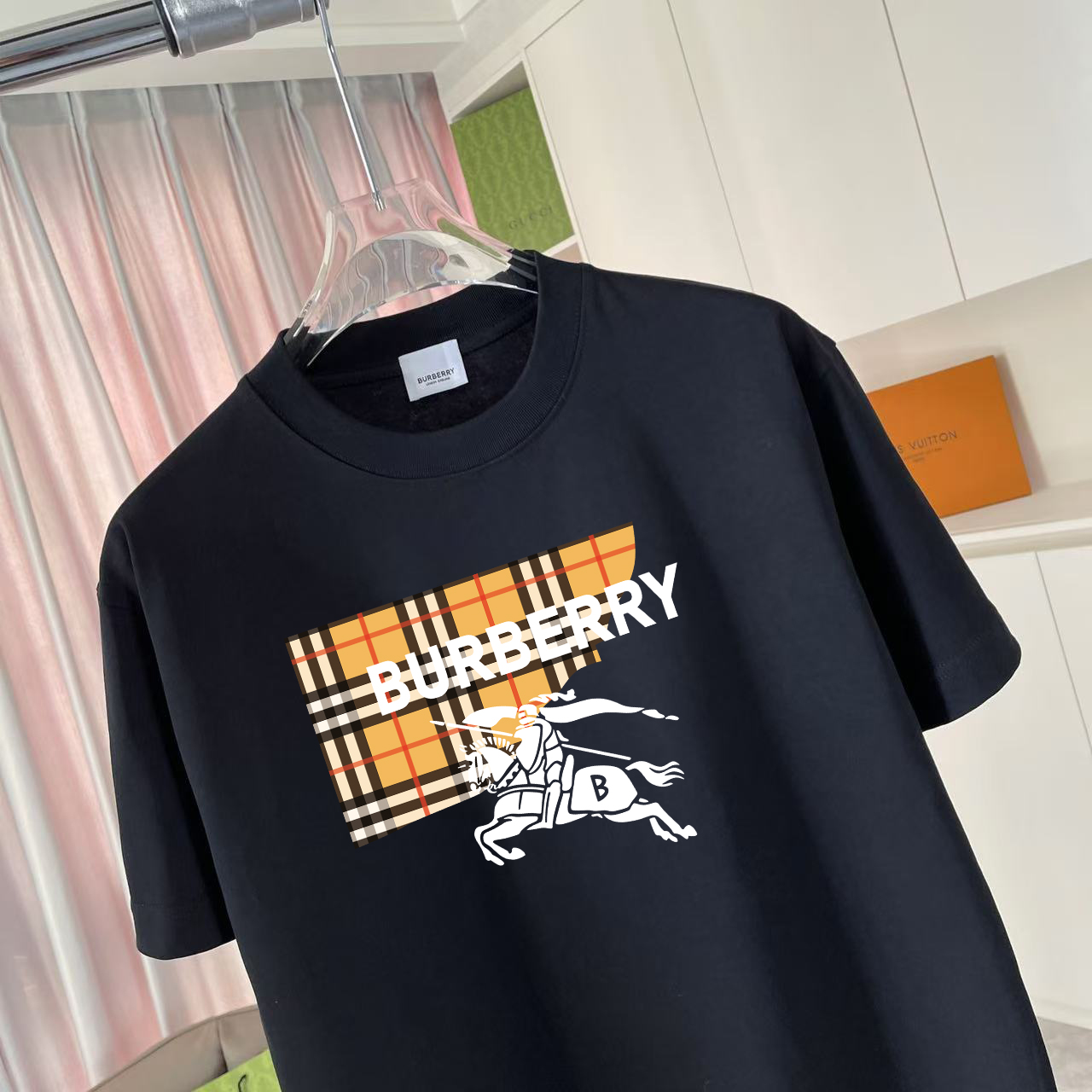 Burberry BUR 巴宝莉2026夏季新款 个性字母logo印花 定制面料300g 短袖t恤