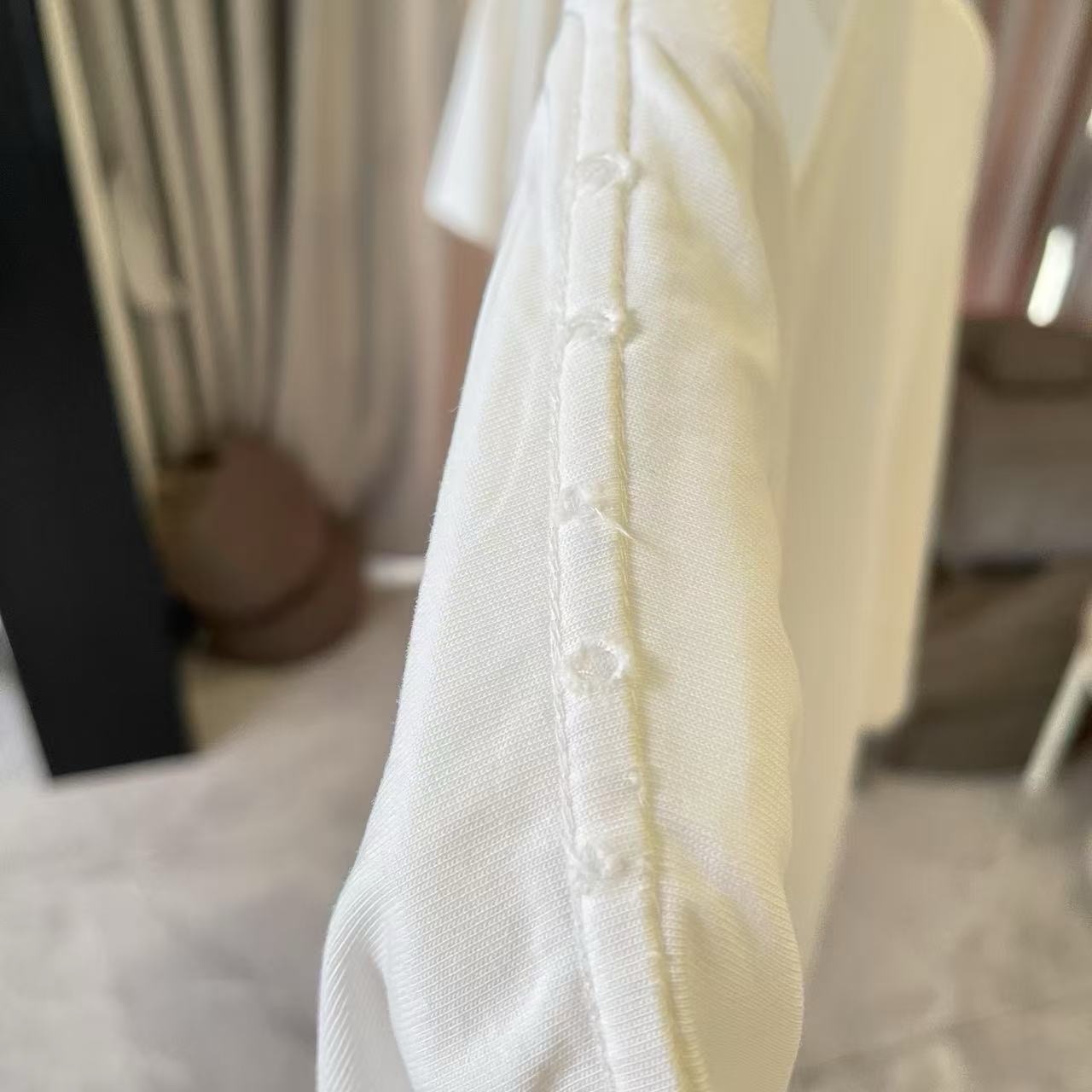 발렌시아가 워시 데미지 로고 반팔 티셔츠 상세 이미지 5