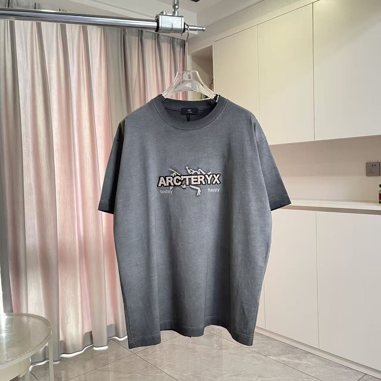 P95 ARC'TERYX bird*2026 verano nuevo estilo, camiseta de manga corta lavada, desgastada, con logo de letra personalizad…
