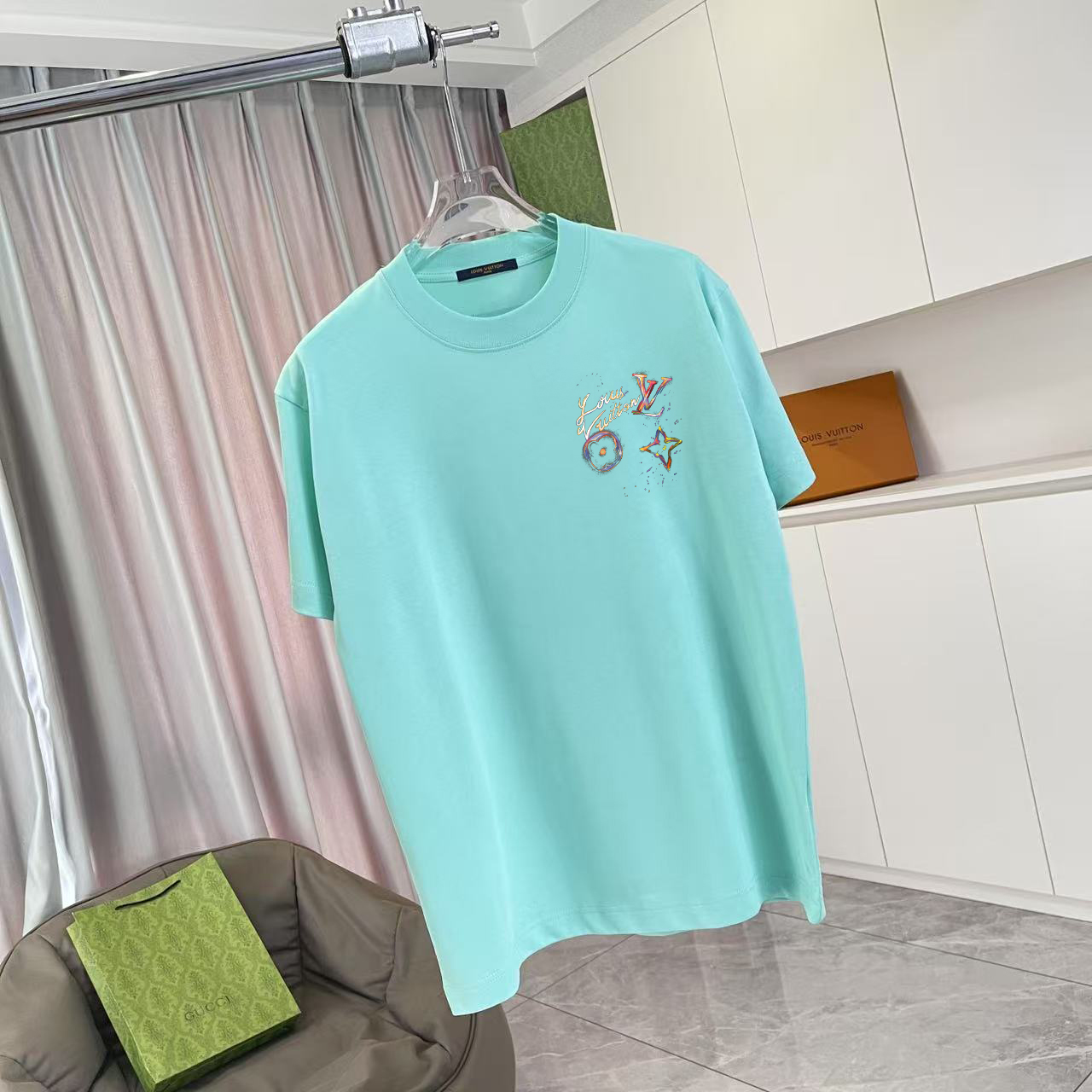 Louis Vuitton 1V*2026夏季新款 个性字母logo印花 定制面料300g 短袖T恤