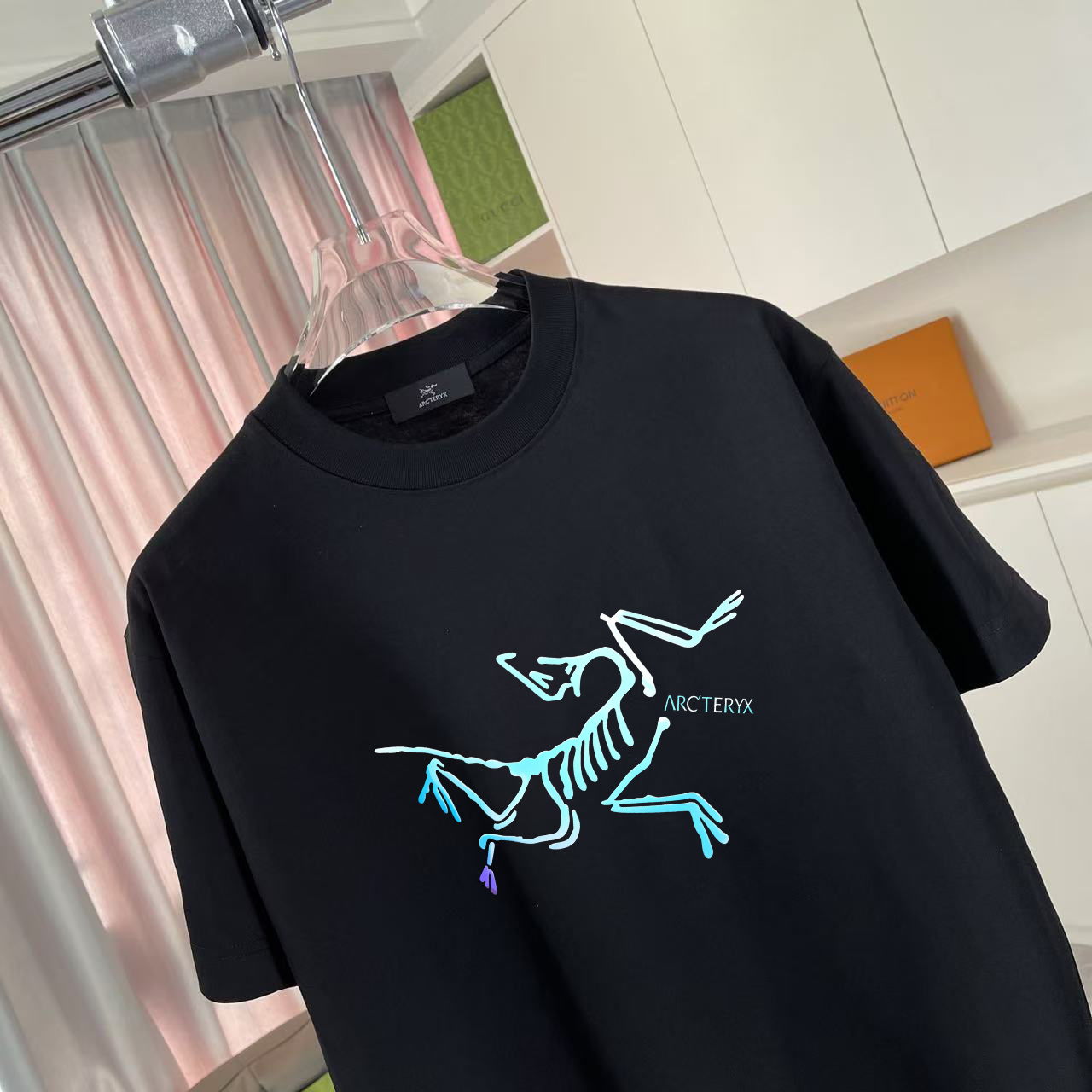 Arc'teryx ARC'TERYX小鸟*2026夏季新款 个性logo印花 短袖t恤 定制面料300g