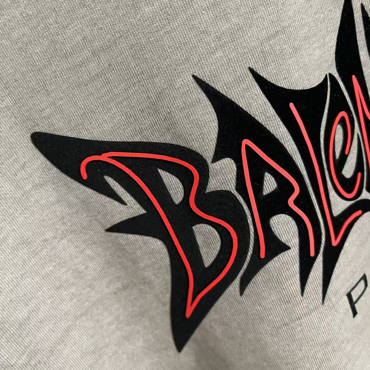 Balenciaga BALENCI*GA 巴黎2026夏季新款 洗水做旧磨破 个性字母logo 定制面料320g 短袖T恤