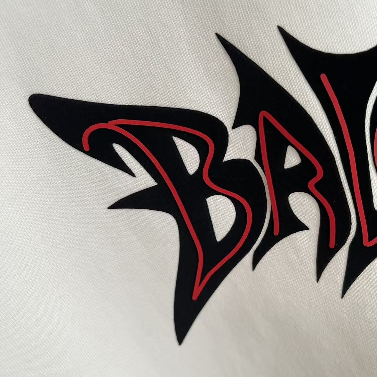 Balenciaga BALENCI*GA 巴黎2026夏季新款 洗水做旧磨破 个性字母logo 定制面料320g 短袖T恤