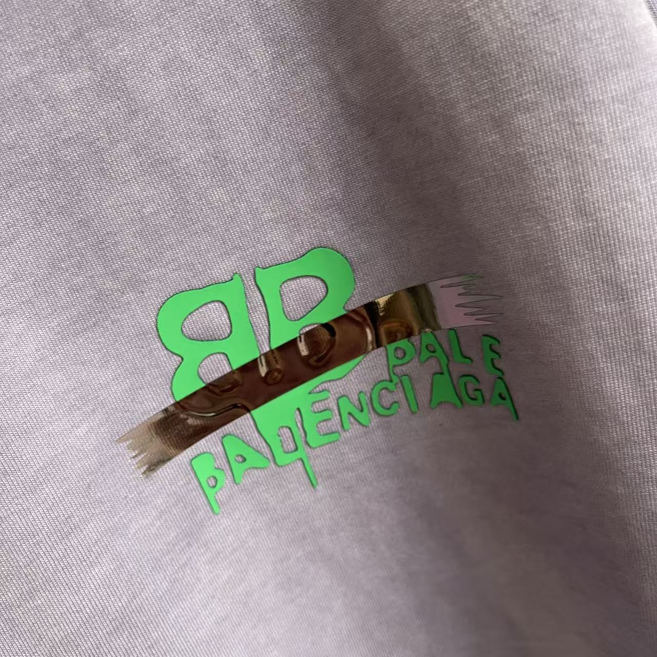 Balenciaga BALENCI*GA 巴黎2026夏季新款 洗水做旧磨破 个性字母logo 定制面料320g 短袖T恤