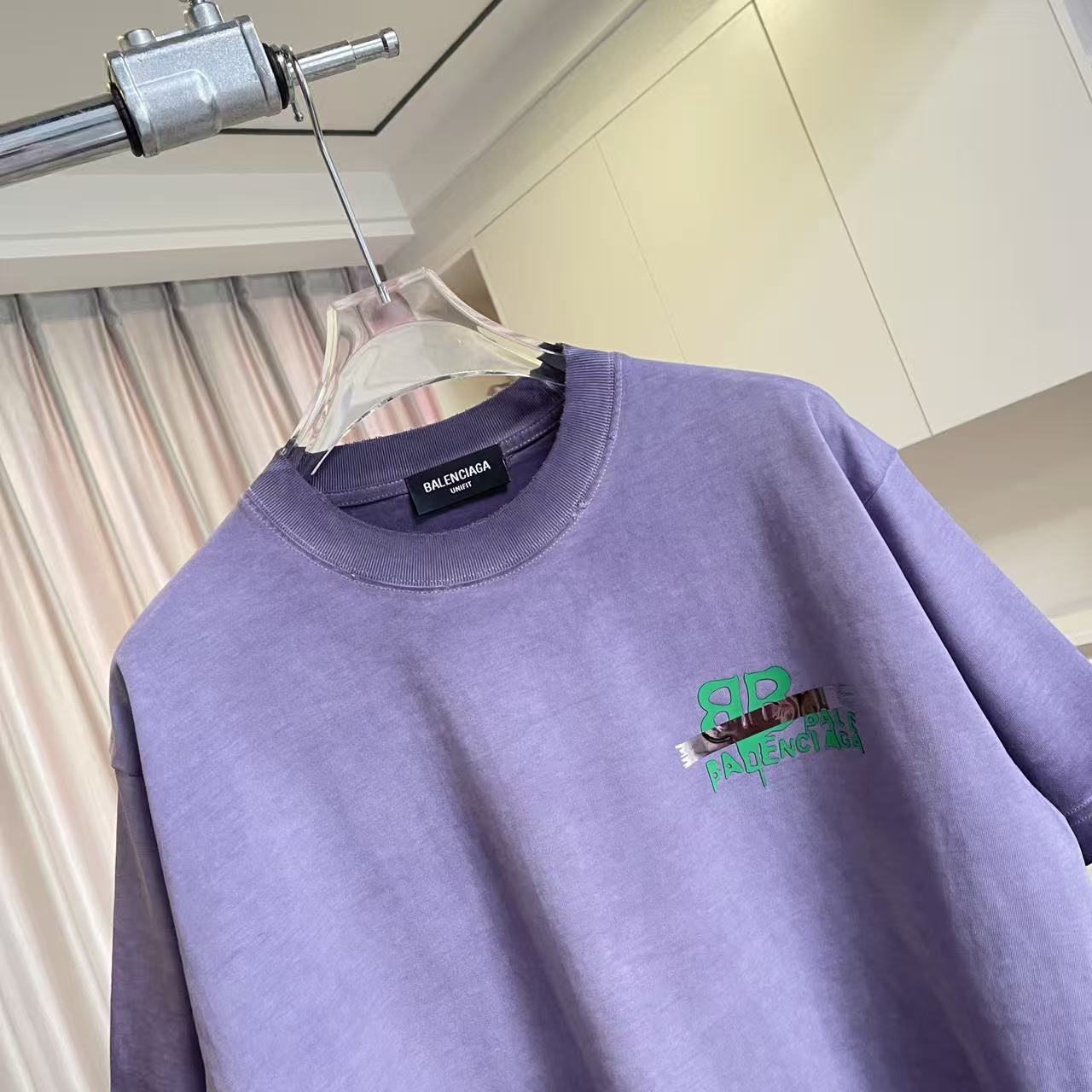 Balenciaga BALENCI*GA 巴黎2026夏季新款 洗水做旧磨破 个性字母logo 定制面料320g 短袖T恤