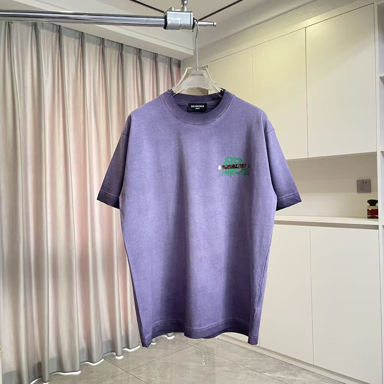 Balenciaga BALENCI*GA 巴黎2026夏季新款 洗水做旧磨破 个性字母logo 定制面料320g 短袖T恤