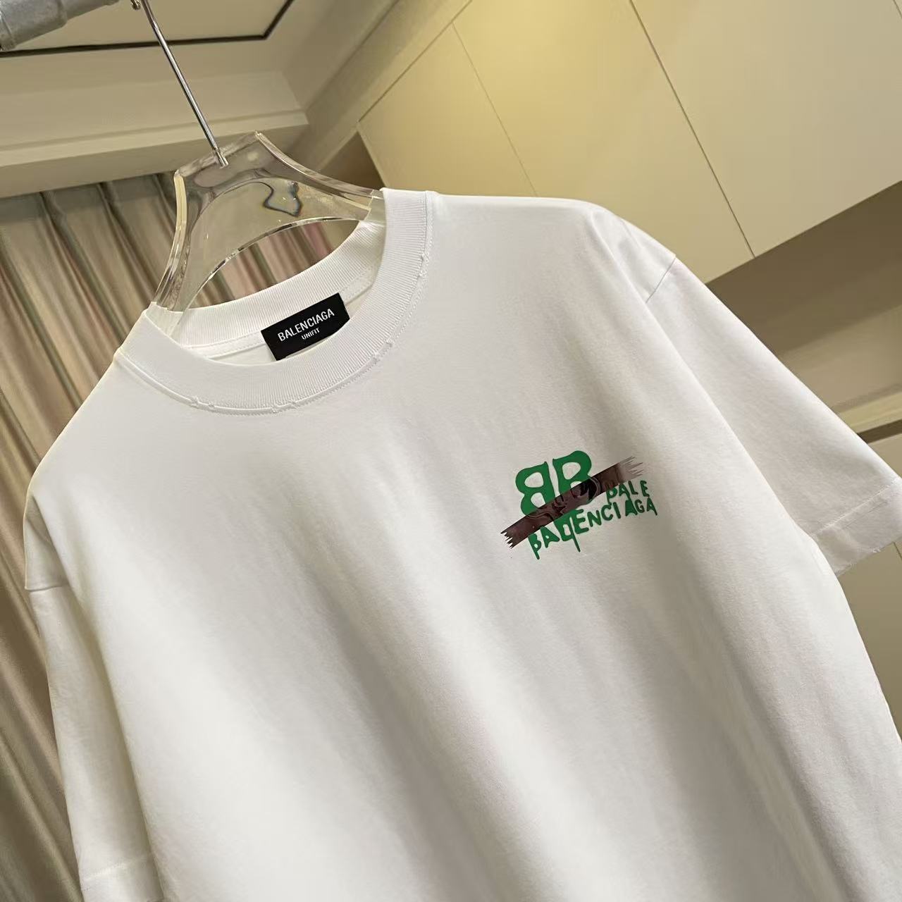 Balenciaga BALENCI*GA 巴黎2026夏季新款 洗水做旧磨破 个性字母logo 定制面料320g 短袖T恤