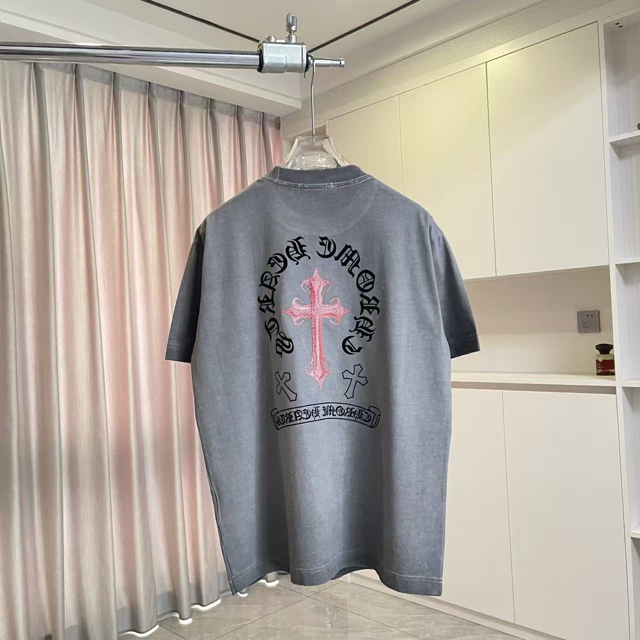 Chrome Hearts ch克罗*2026夏季新款 洗水做旧磨破 梵文马蹄十字架 短袖t恤 定制面料320g