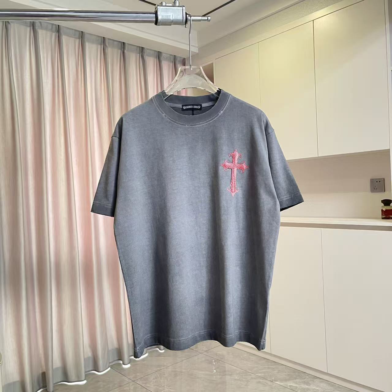 Chrome Hearts ch克罗*2026夏季新款 洗水做旧磨破 梵文马蹄十字架 短袖t恤 定制面料320g