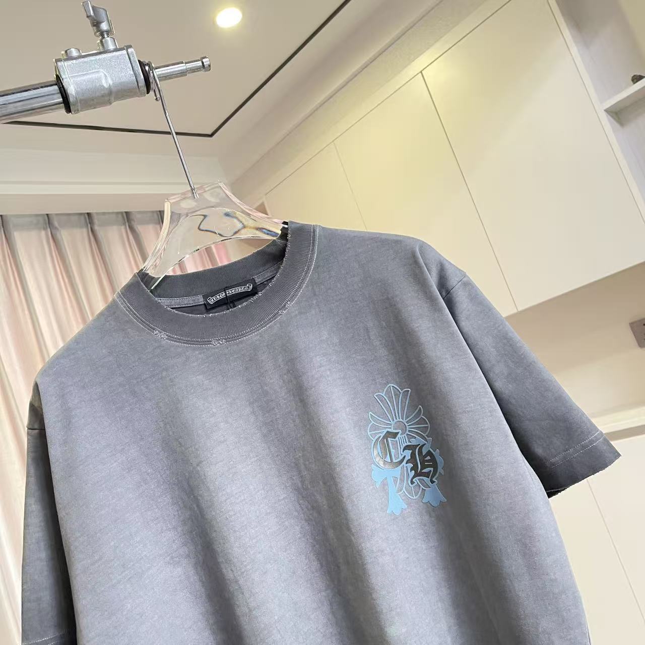 Chrome Hearts ch克罗*2026夏季新款 洗水做旧磨破 梵文马蹄十字架 短袖t恤 定制面料320g