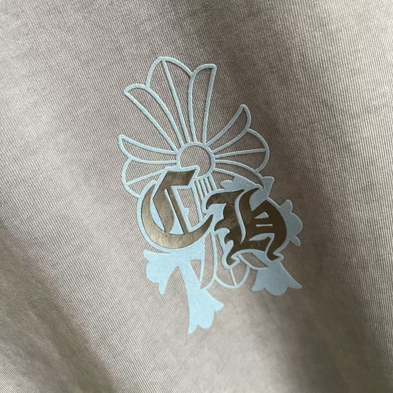 Chrome Hearts ch克罗*2026夏季新款 洗水做旧磨破 梵文马蹄十字架 短袖t恤 定制面料320g
