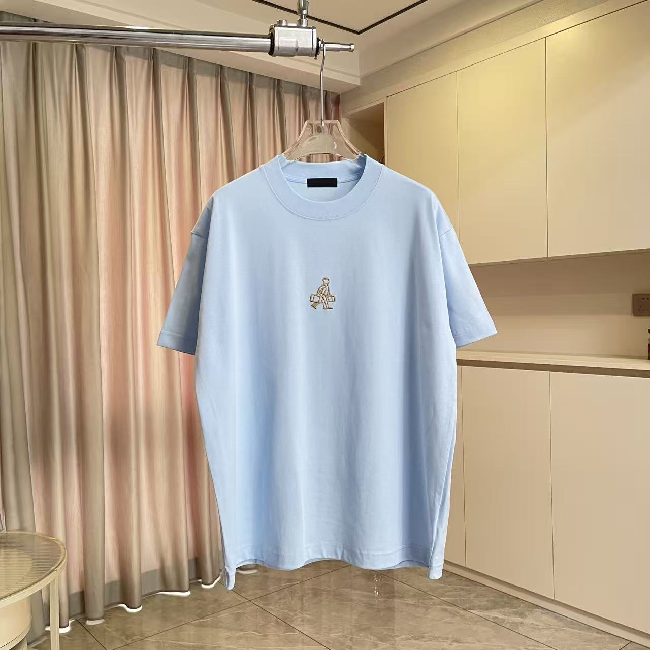 Prada PRAD*普拉达2026夏季新款 个性字母logo绣花 定制面料300g 短袖t恤