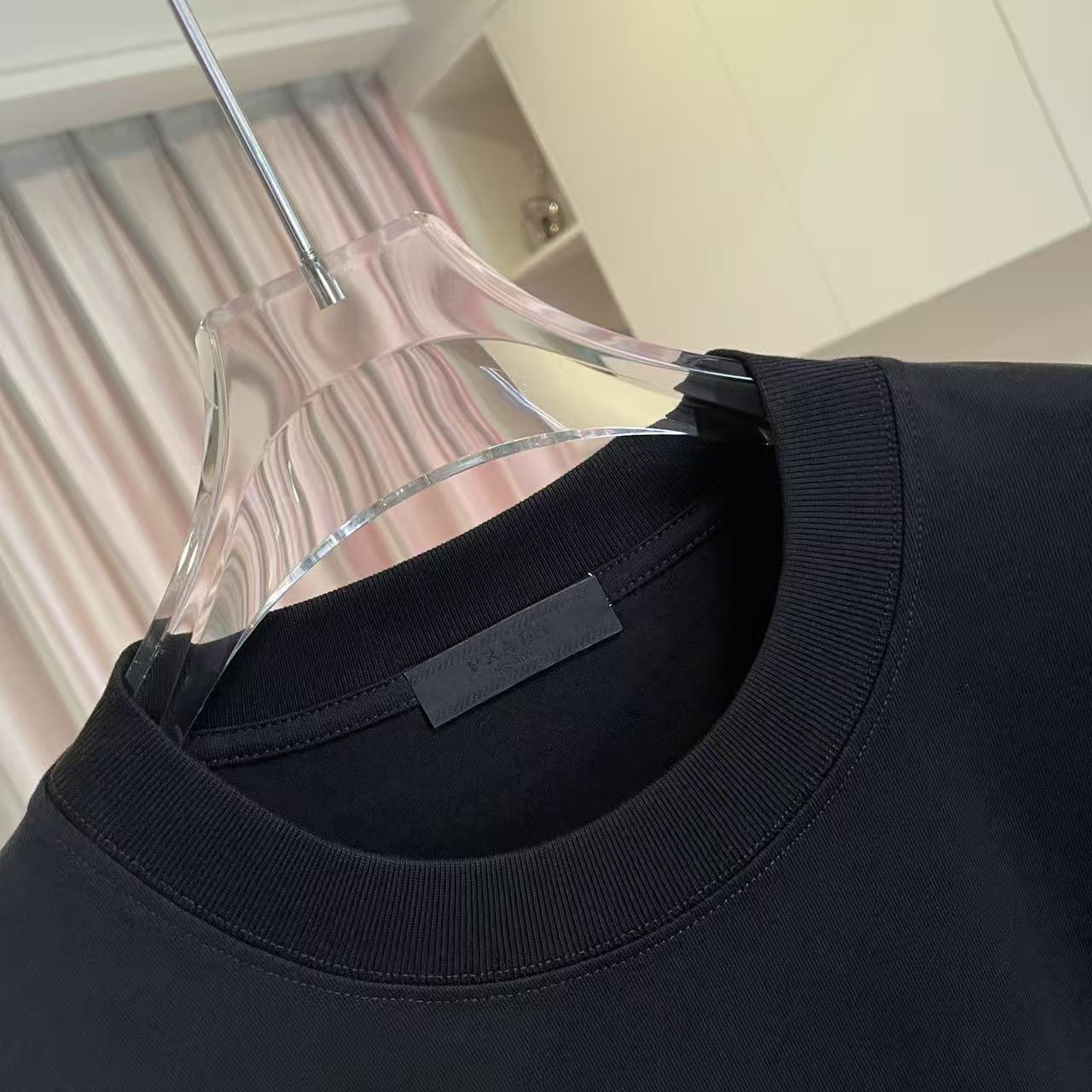 Prada PRAD*普拉达2026夏季新款 个性字母logo绣花 定制面料300g 短袖t恤