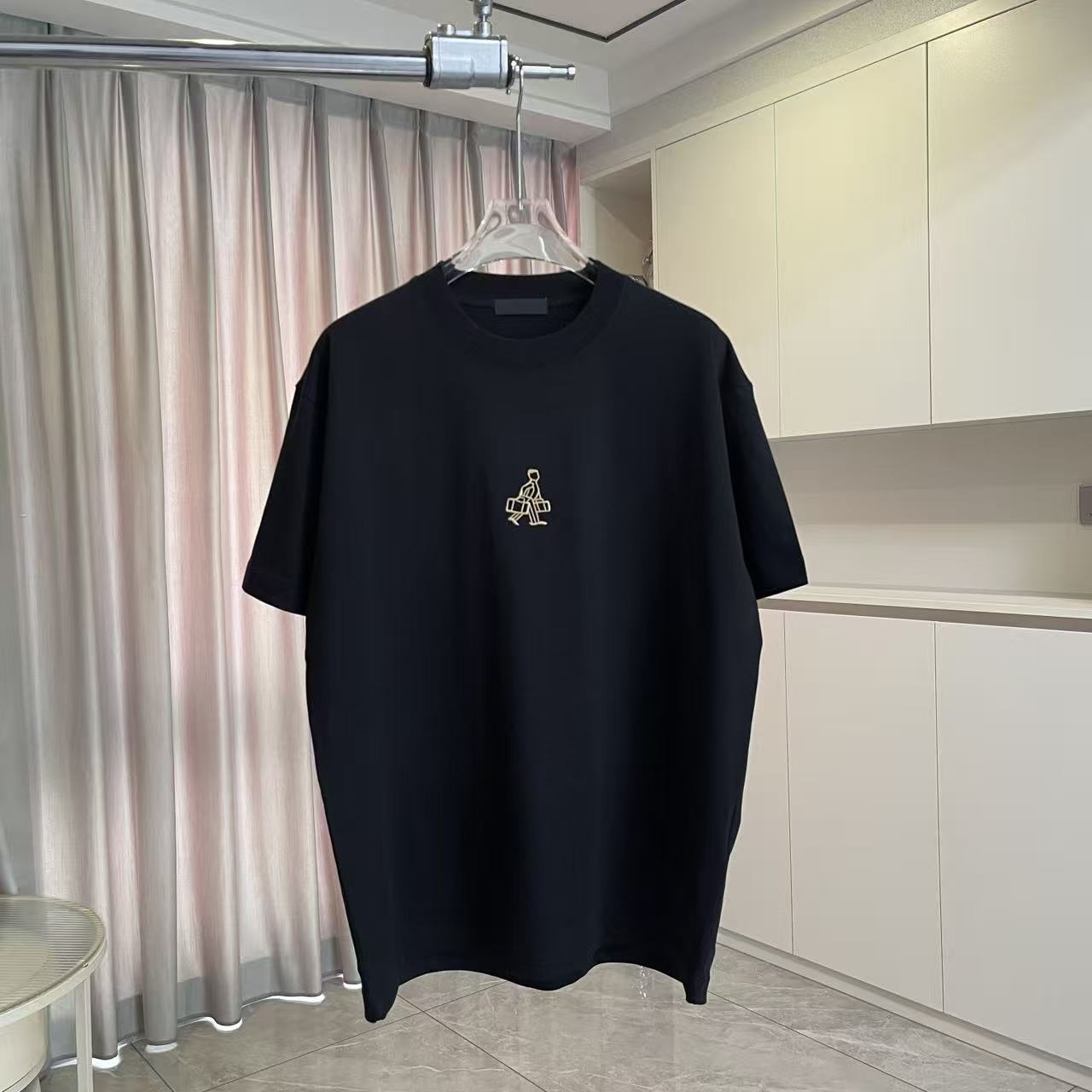 Prada PRAD*普拉达2026夏季新款 个性字母logo绣花 定制面料300g 短袖t恤