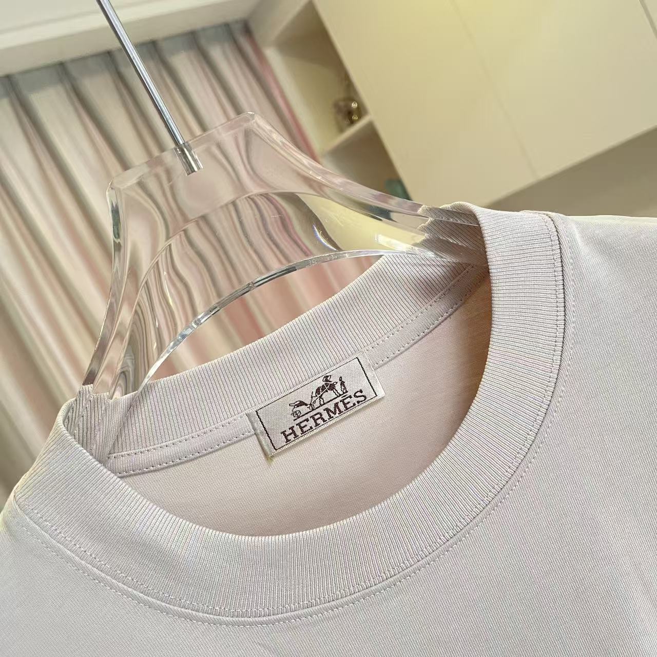 Hermès Herme*爱马仕2026夏季新款 个性logo绣花 定制面料300g 短袖T恤