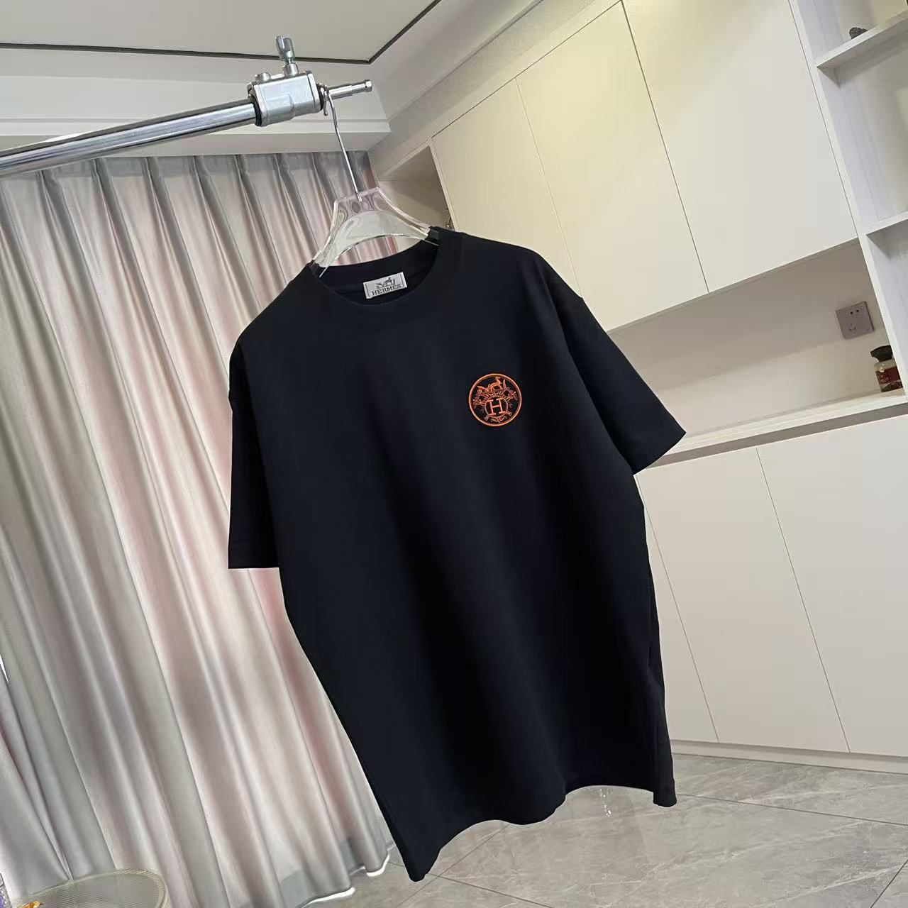 Hermès Herme*爱马仕2026夏季新款 个性logo绣花 定制面料300g 短袖T恤