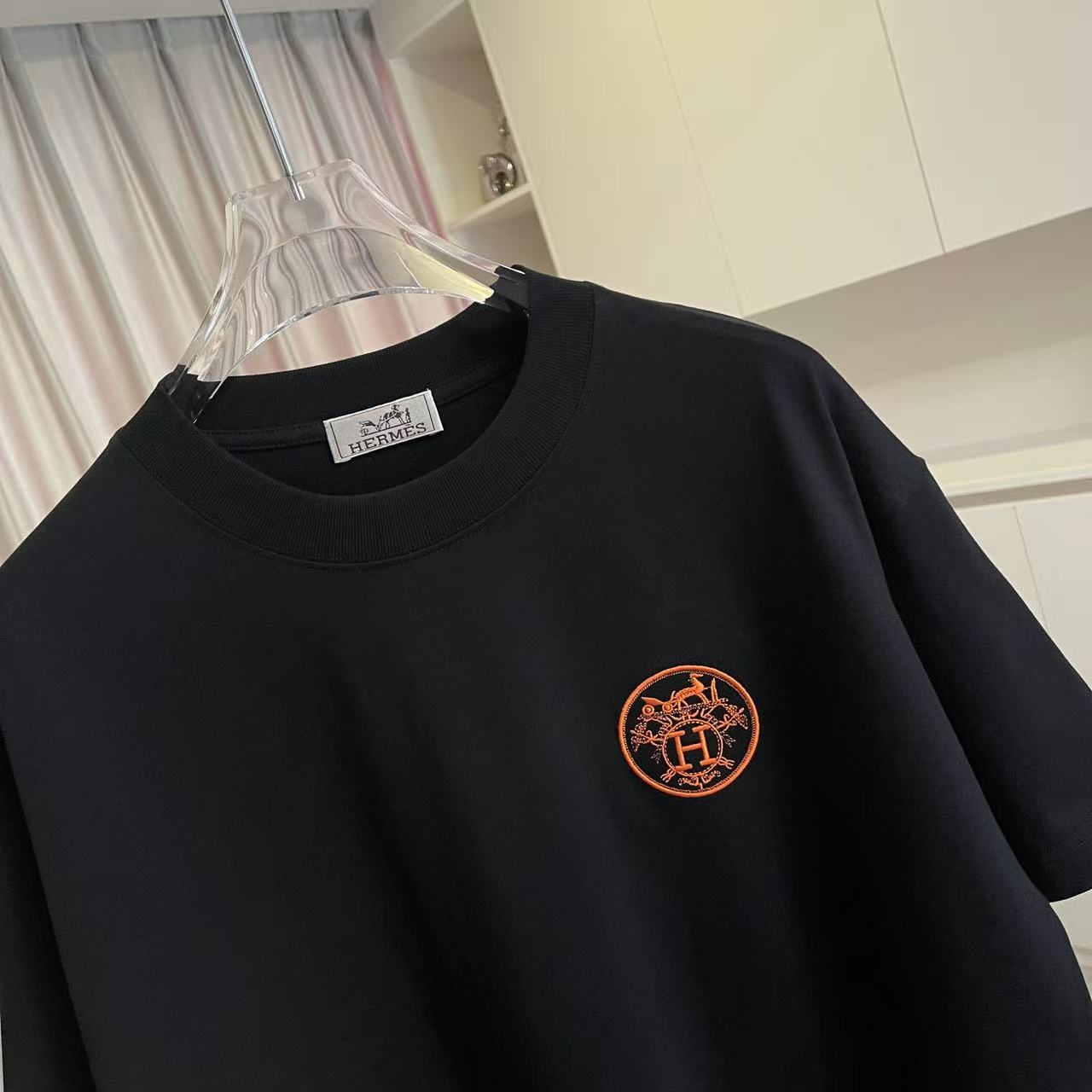 Hermès Herme*爱马仕2026夏季新款 个性logo绣花 定制面料300g 短袖T恤