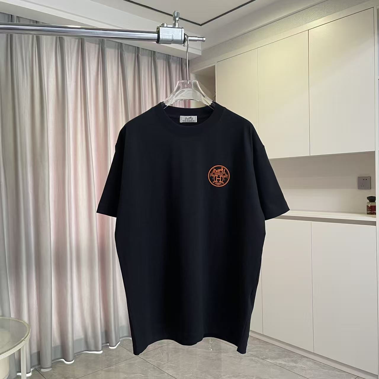 Hermès Herme*爱马仕2026夏季新款 个性logo绣花 定制面料300g 短袖T恤