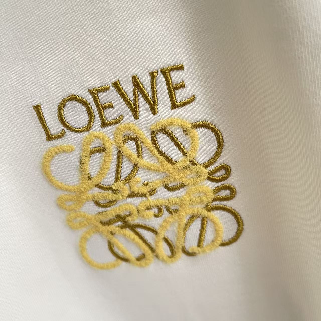 Loewe Loew*2026夏季新款 个性字母logo绣花 定制面料300g 短袖t恤