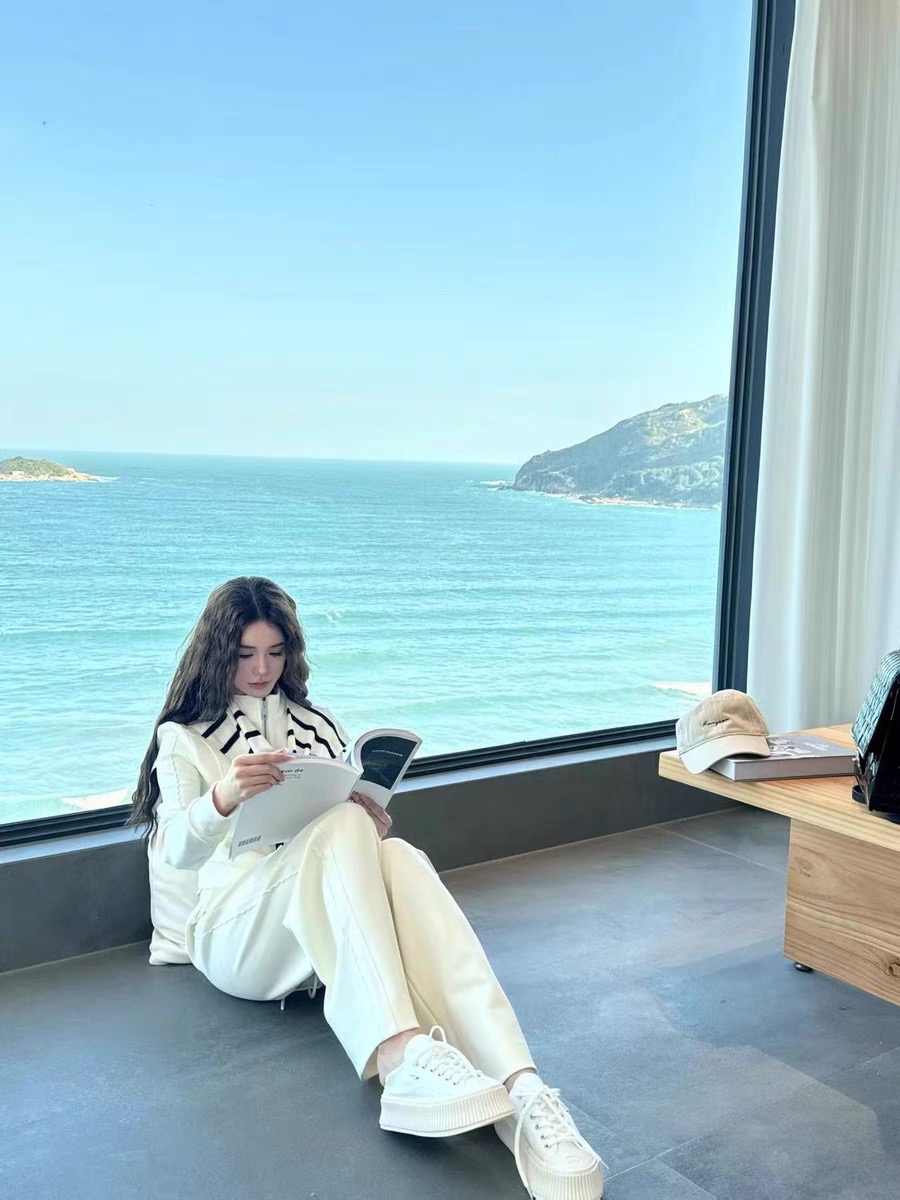 “High-Quality Female Three-Piece Sports Suit with Leisure Blend” - 图片 4