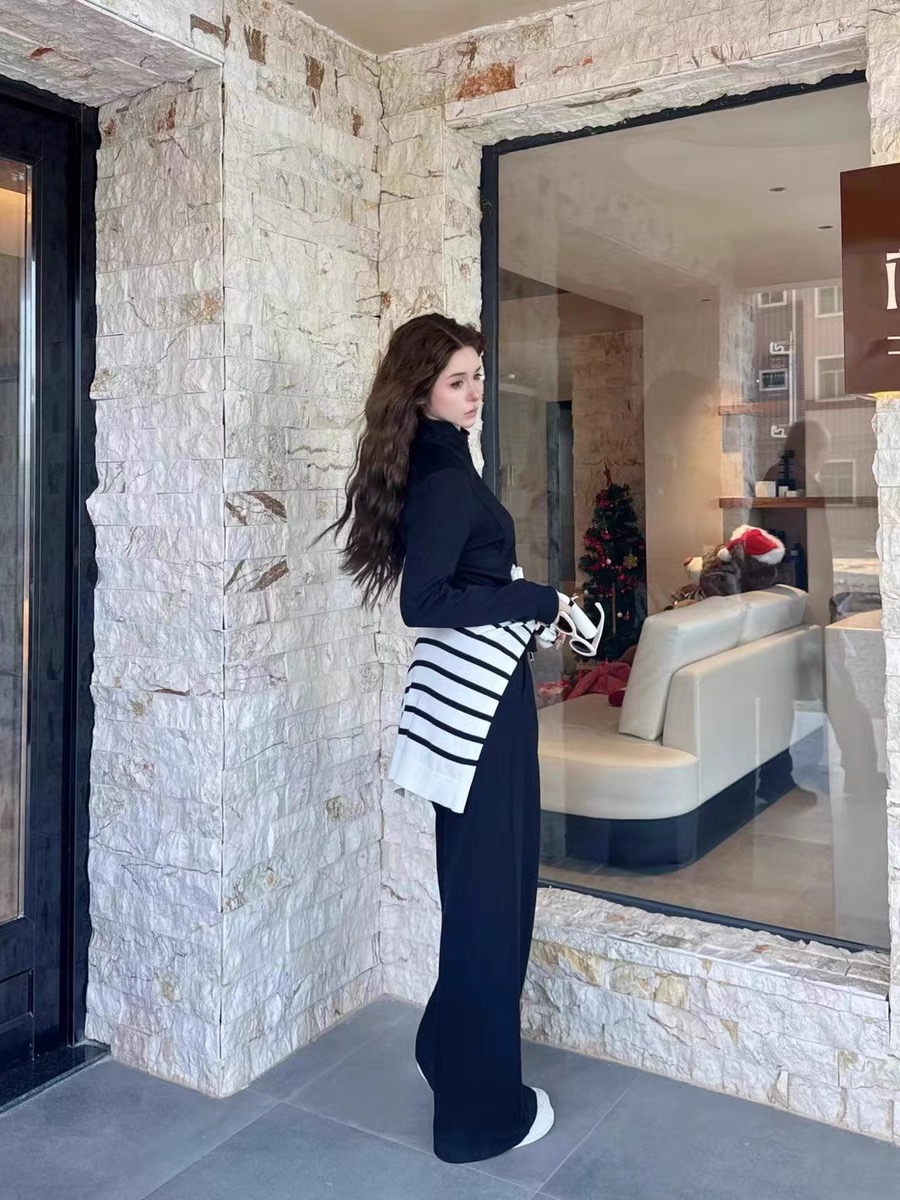 “High-Quality Female Three-Piece Sports Suit with Leisure Blend” - 图片 6