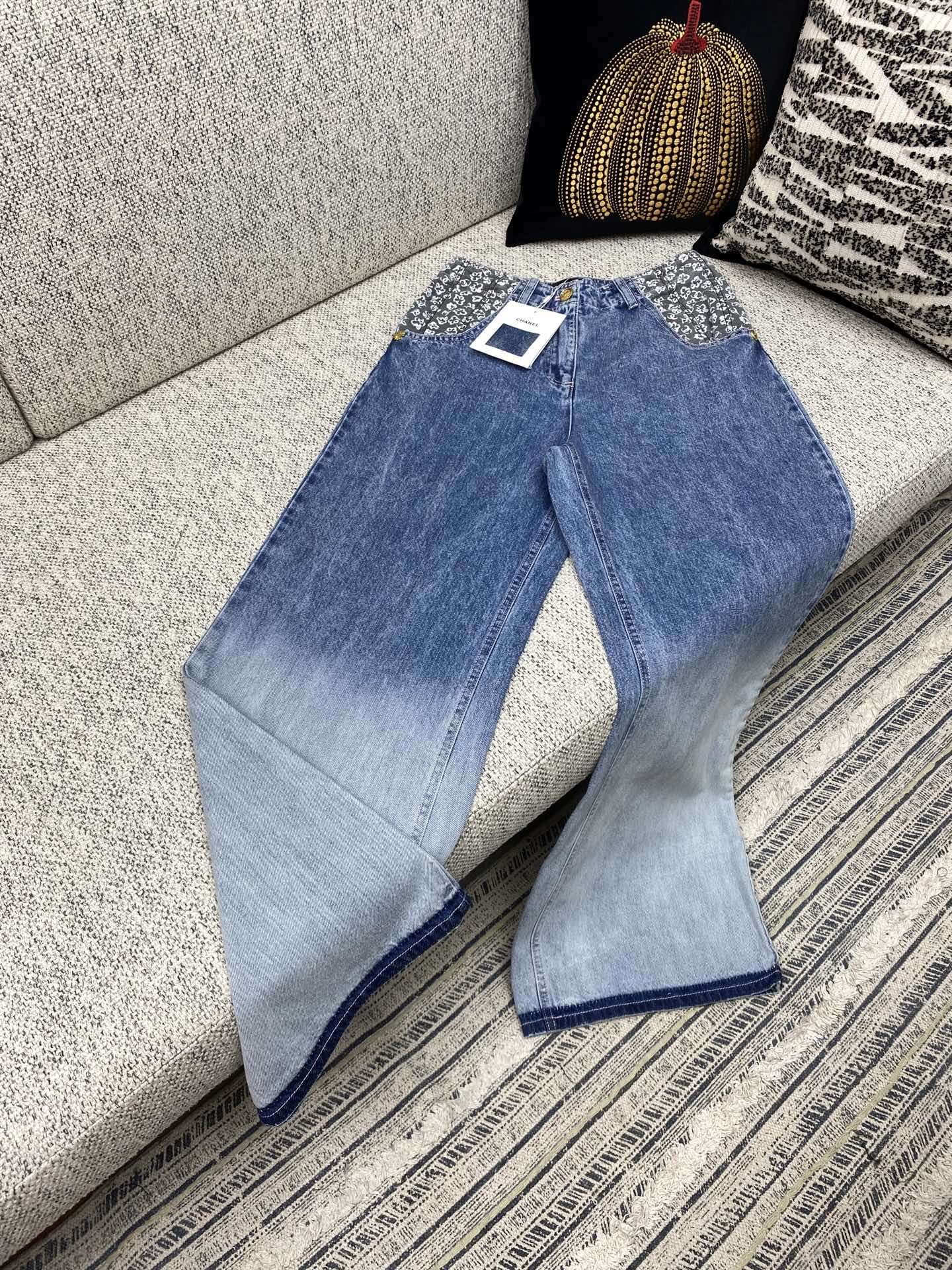 NO:518640,Chanel 25ss new autumn and winter jeans printed washing tannin blue higher version 36.38.40., Chanel, jeans, alexander wang19860909香奈儿25ss新款秋冬系列牛仔裤 印花水洗丹宁蓝 高版本 码数36.38.40.,,chanel,jeans,alexander wang,Men's clothing