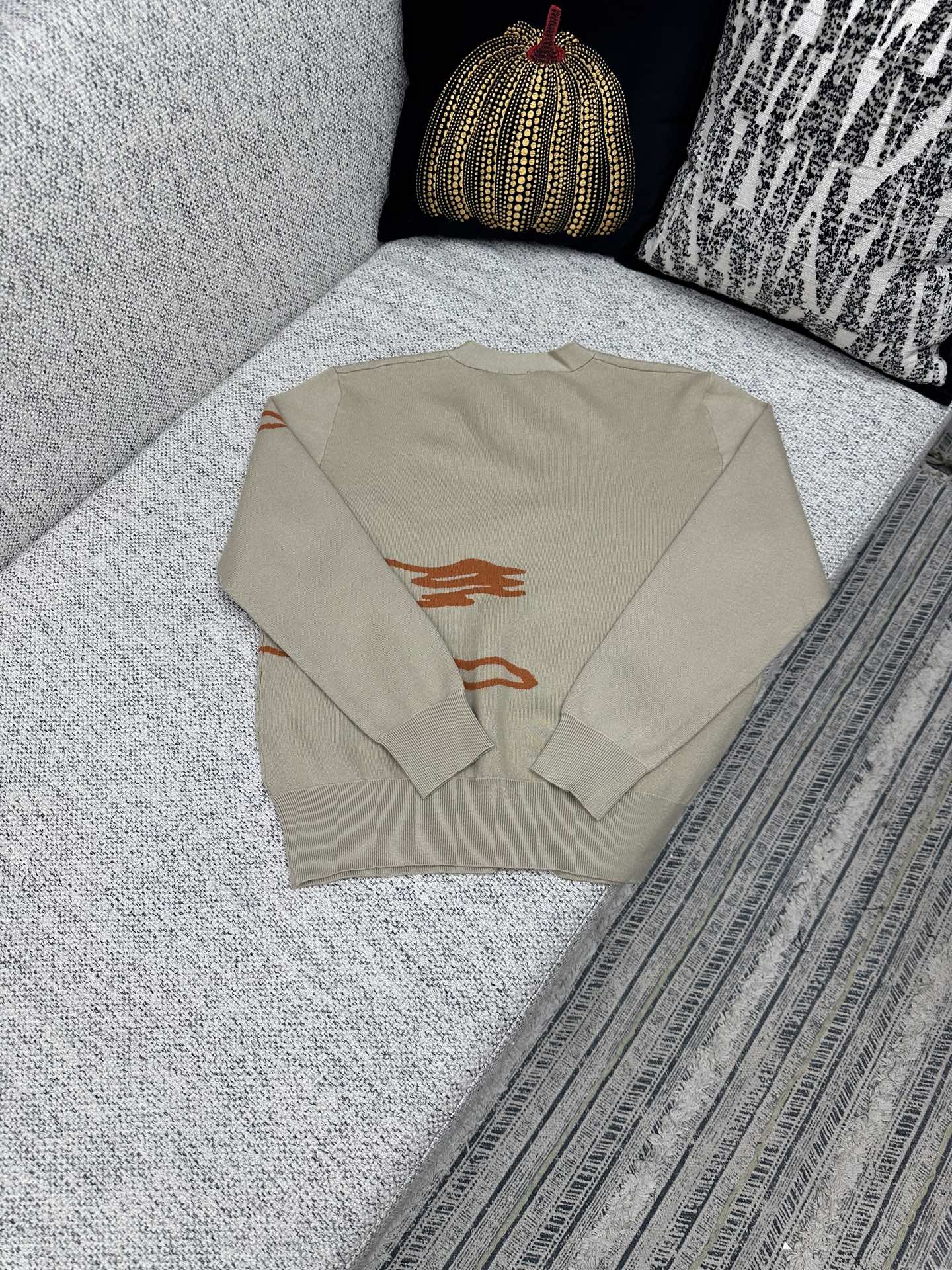 巴宝莉 25ss新款马术骑士徽标单排扣V领休闲长袖针织衫 男女同款 高版本码数：S.M.L.XL.