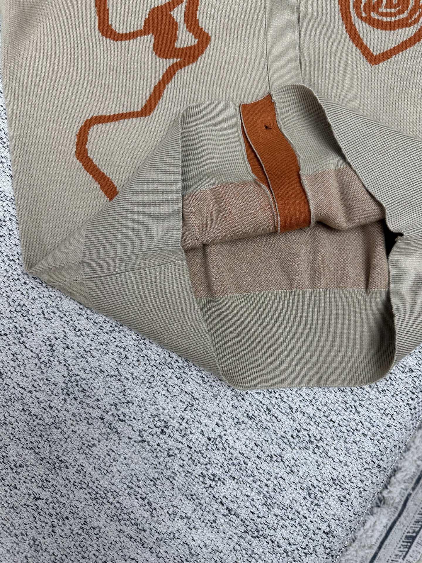 巴宝莉 25ss新款马术骑士徽标单排扣V领休闲长袖针织衫 男女同款 高版本码数：S.M.L.XL.