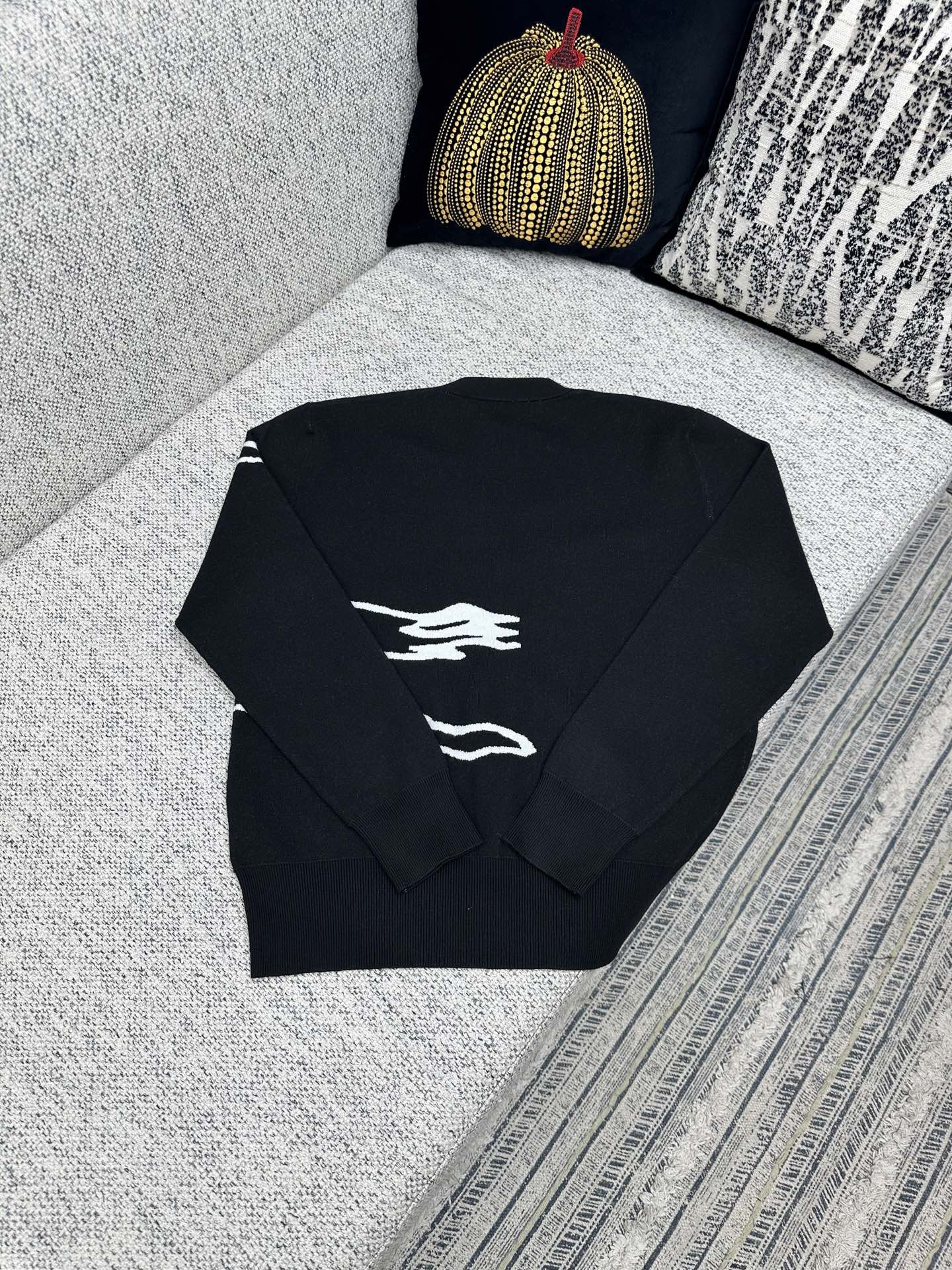 巴宝莉 25ss新款马术骑士徽标单排扣V领休闲长袖针织衫 男女同款 高版本码数：S.M.L.XL.