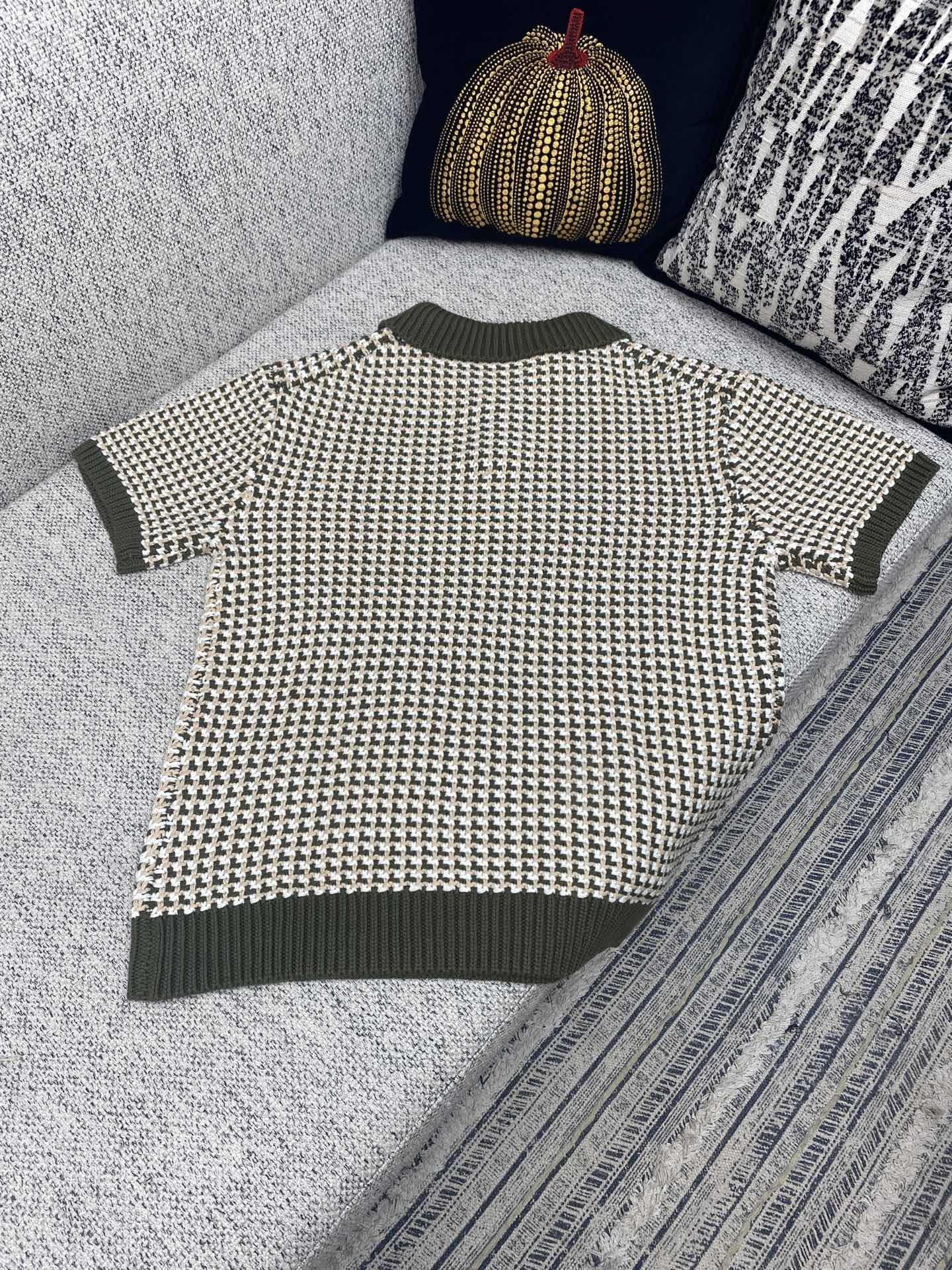 Louis Vuitton 25SS Color Block Jacquard Knit Short Sleeve Polo Shirt 2 i1757325471220 4421 0 8