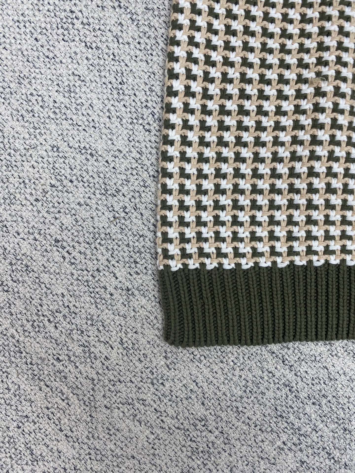Louis Vuitton 25SS Color Block Jacquard Knit Short Sleeve Polo Shirt 6 i1757325471220 925 0 4