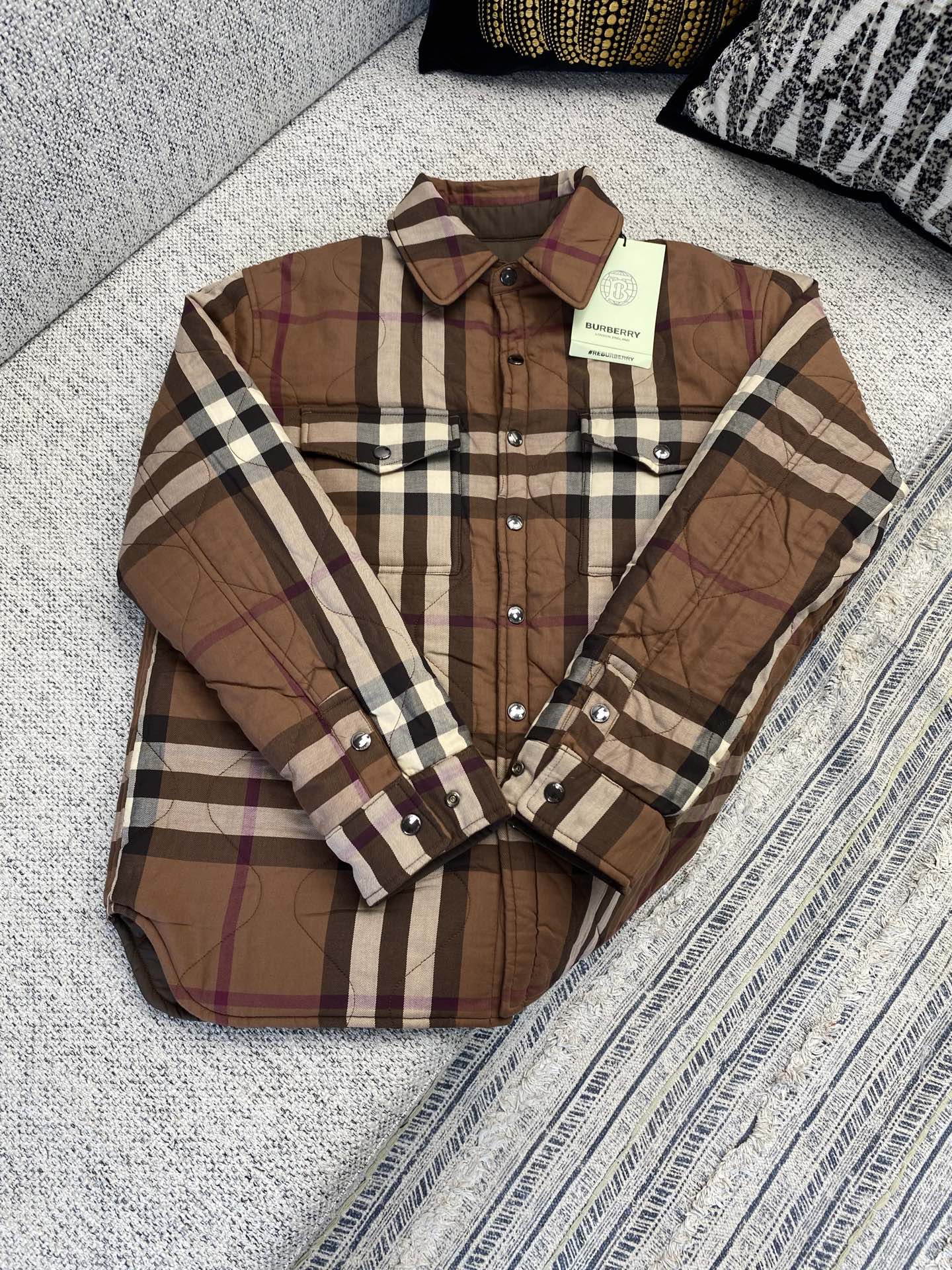 Burberry Quilted Reversible Check Shirt Jacket - Timeless Style and Comfort 4 i1758621434944 4664 0 0