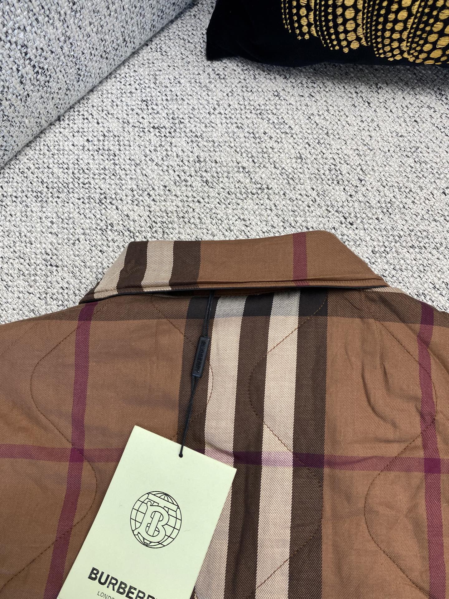 Burberry Quilted Reversible Check Shirt Jacket 7 i1758621474663 3153 0 5