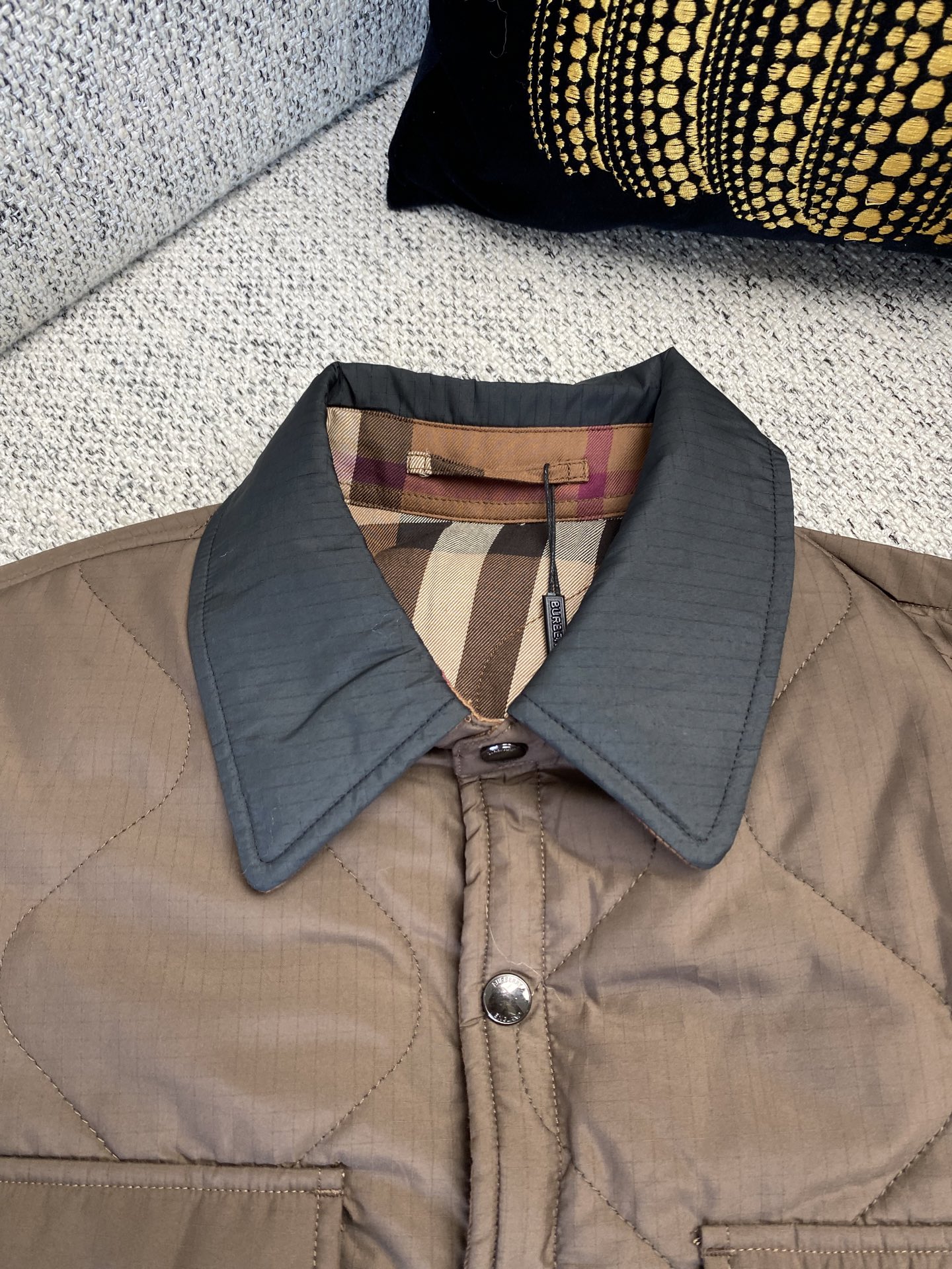Burberry Quilted Reversible Check Shirt Jacket 9 i1758621476325 8420 0 7