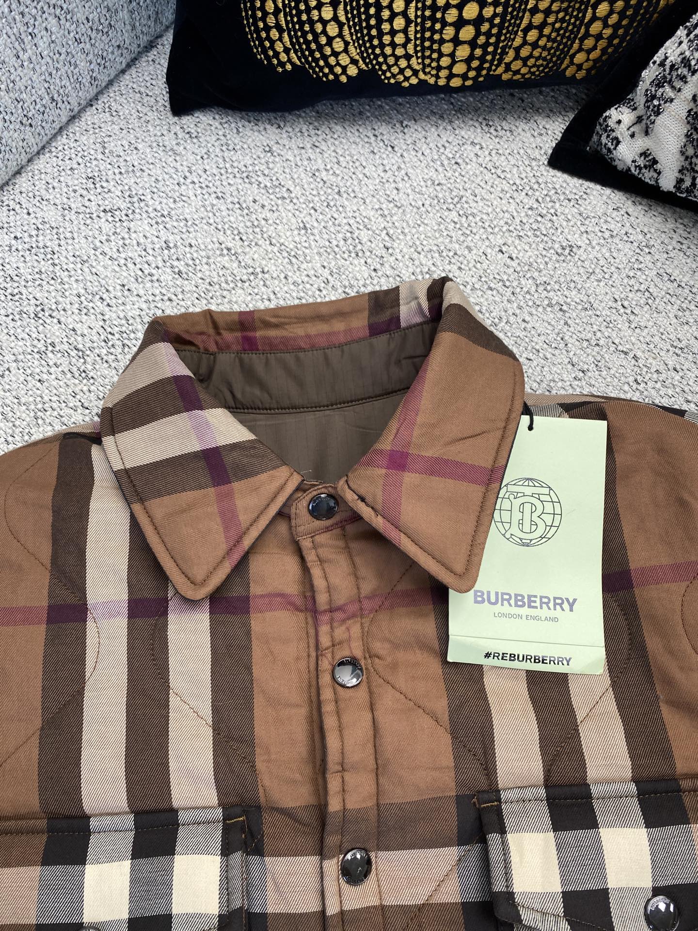 Burberry Quilted Reversible Check Shirt Jacket 2 i1758621476334 545 0 0
