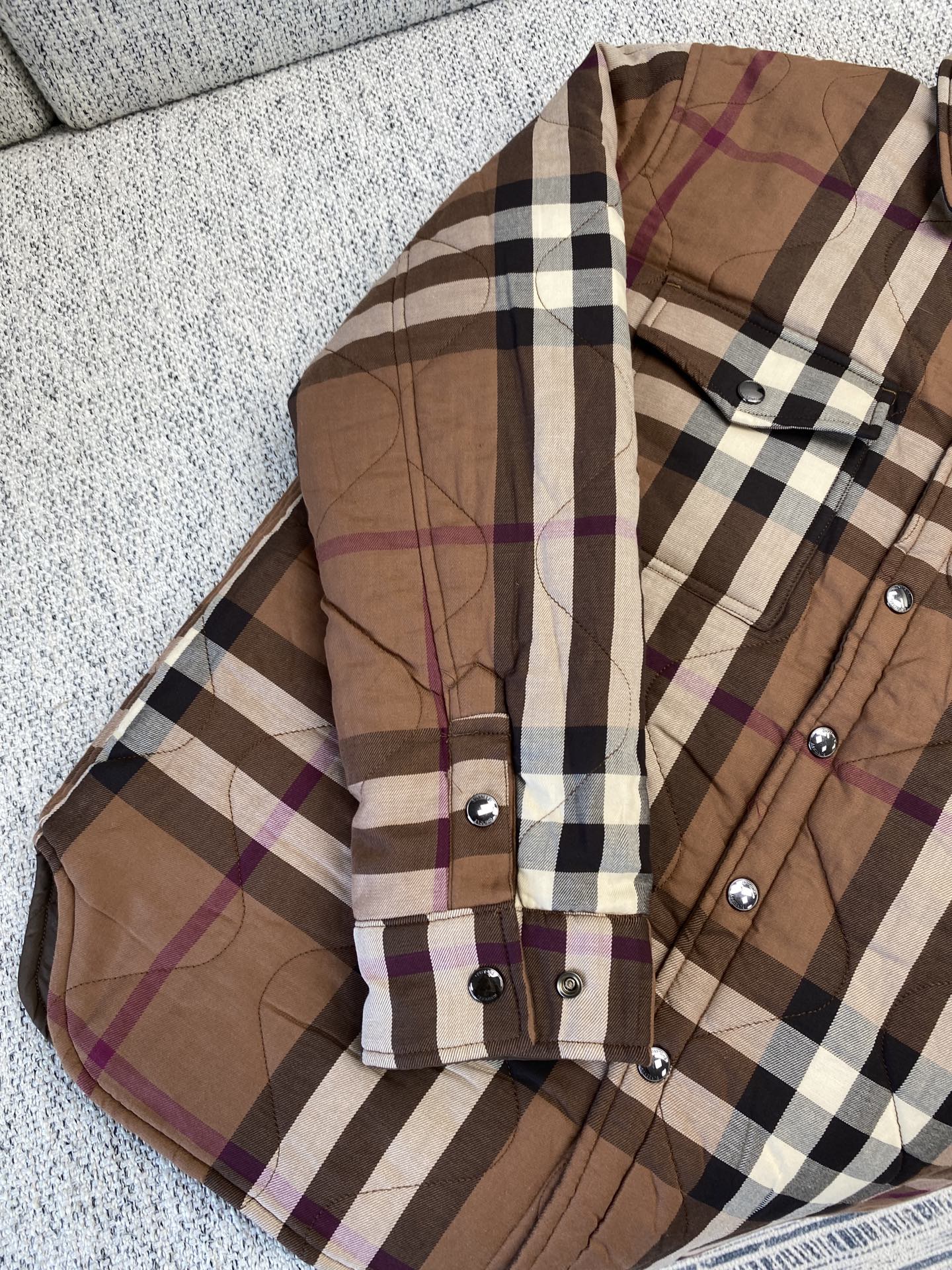 Burberry Quilted Reversible Check Shirt Jacket 4 i1758621476354 6213 0 2