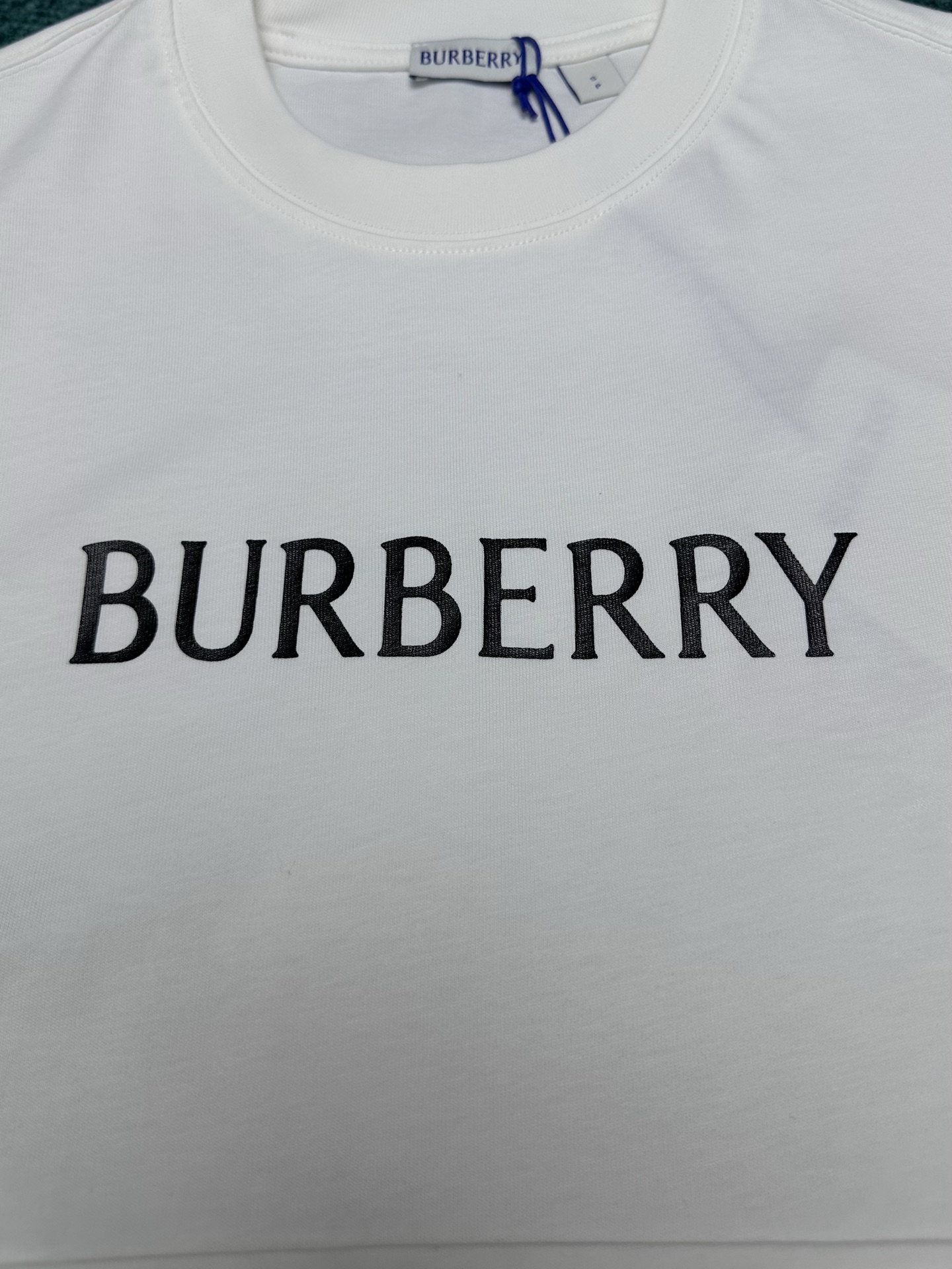 Burberry 巴宝莉 26新款T 恤衫 选用轻盈平织棉面料打造
