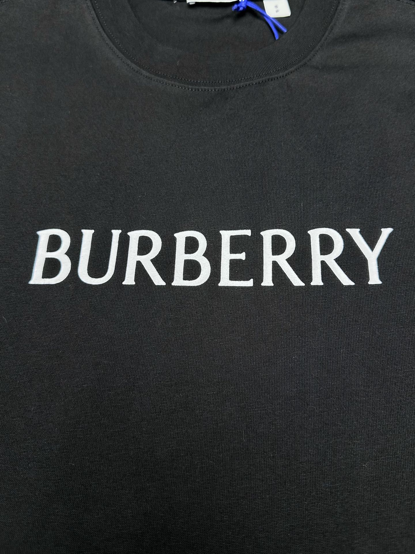 Burberry 巴宝莉 26新款T 恤衫 选用轻盈平织棉面料打造